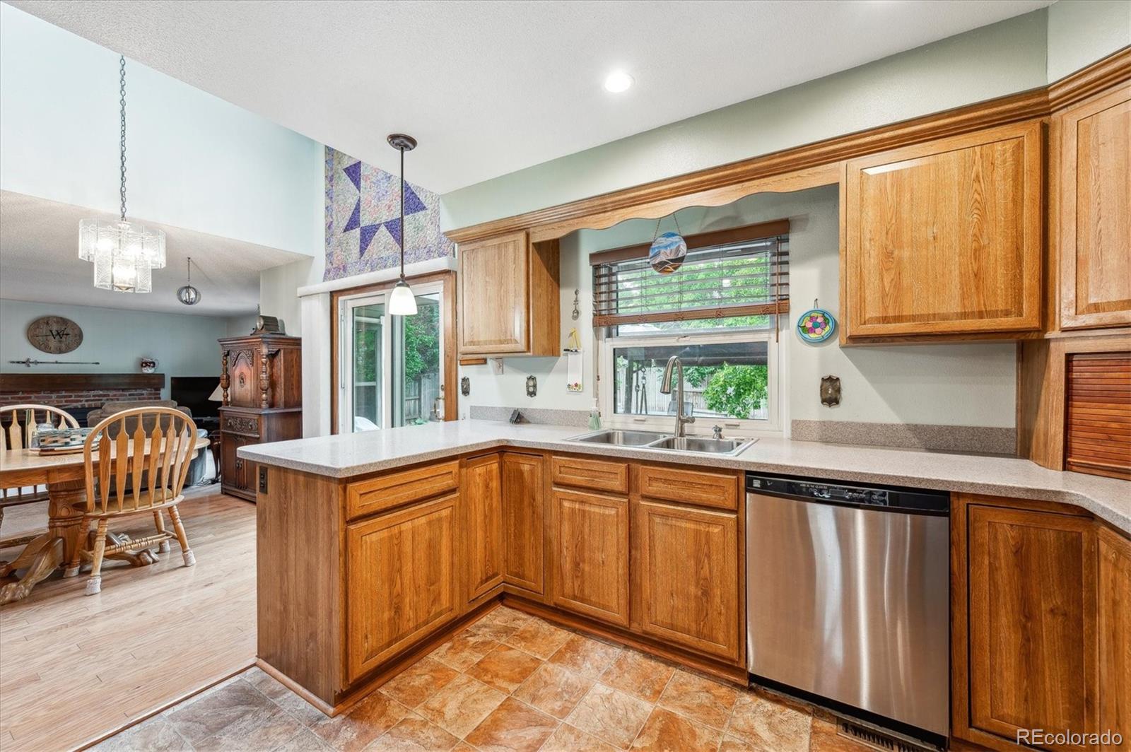 MLS Image #11 for 2421 w kettle circle,littleton, Colorado