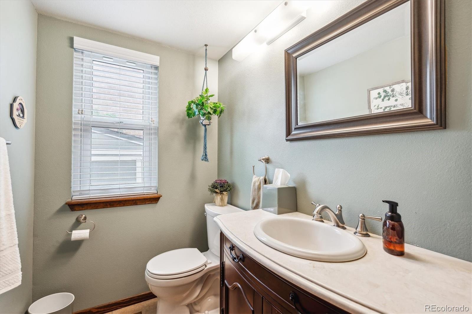 MLS Image #16 for 2421 w kettle circle,littleton, Colorado