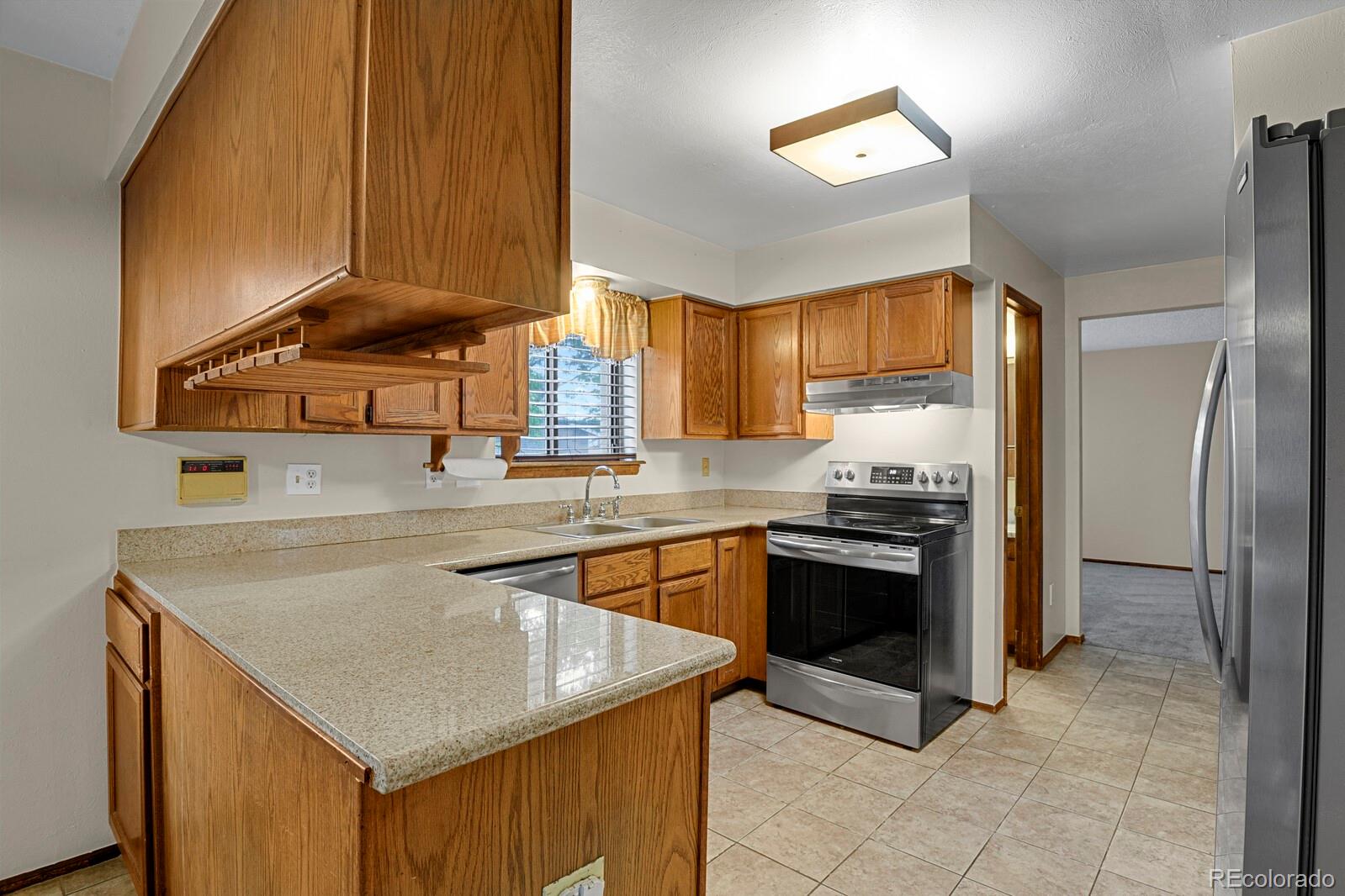 MLS Image #6 for 9690  orangewood drive,thornton, Colorado