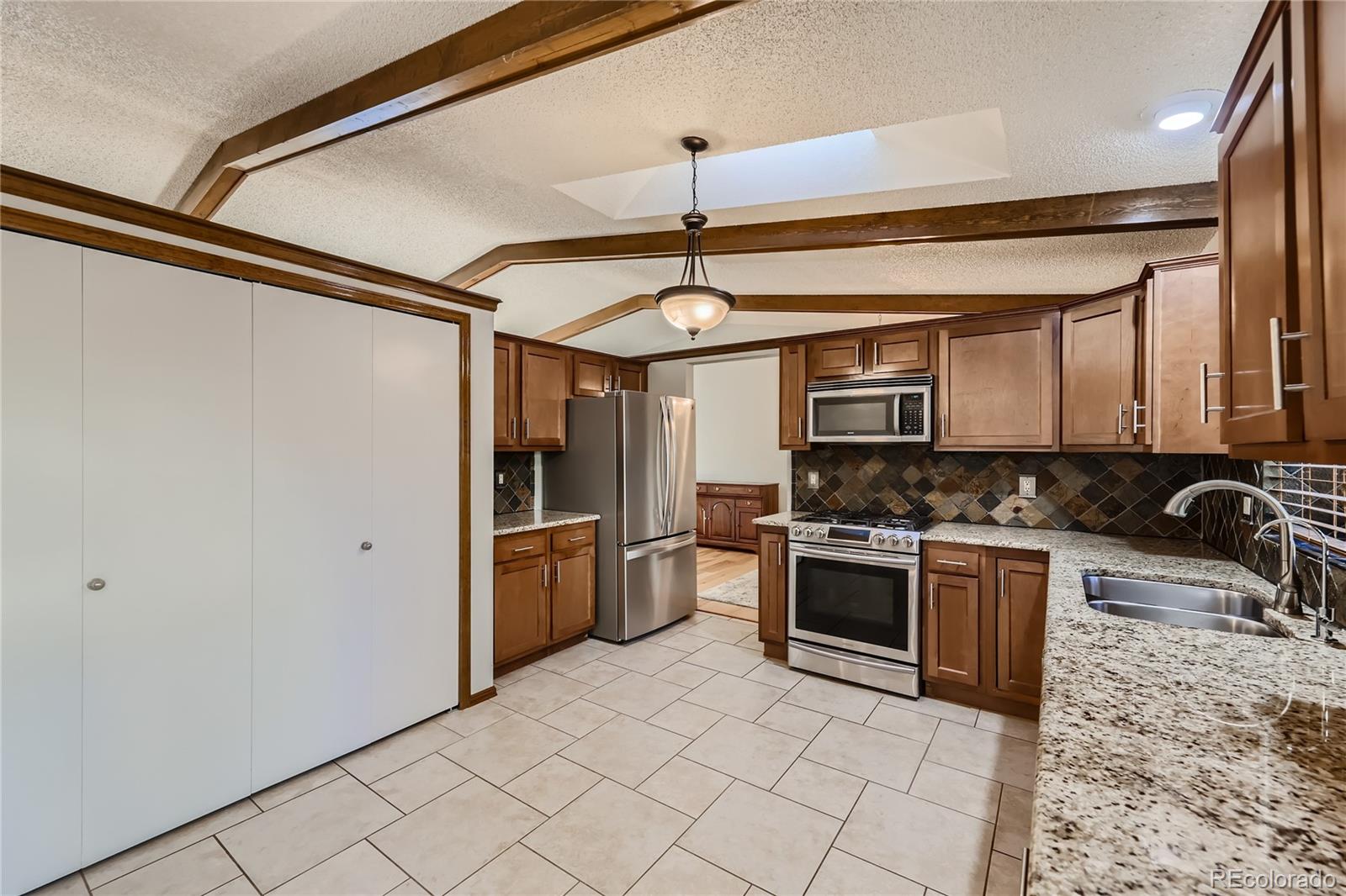 MLS Image #6 for 2382  langholm drive,colorado springs, Colorado