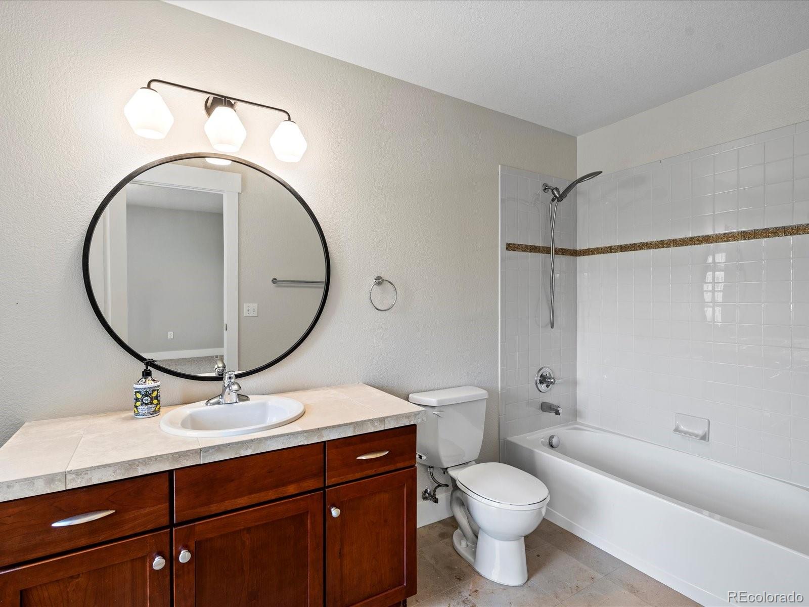 MLS Image #17 for 8597 e 25th place,denver, Colorado