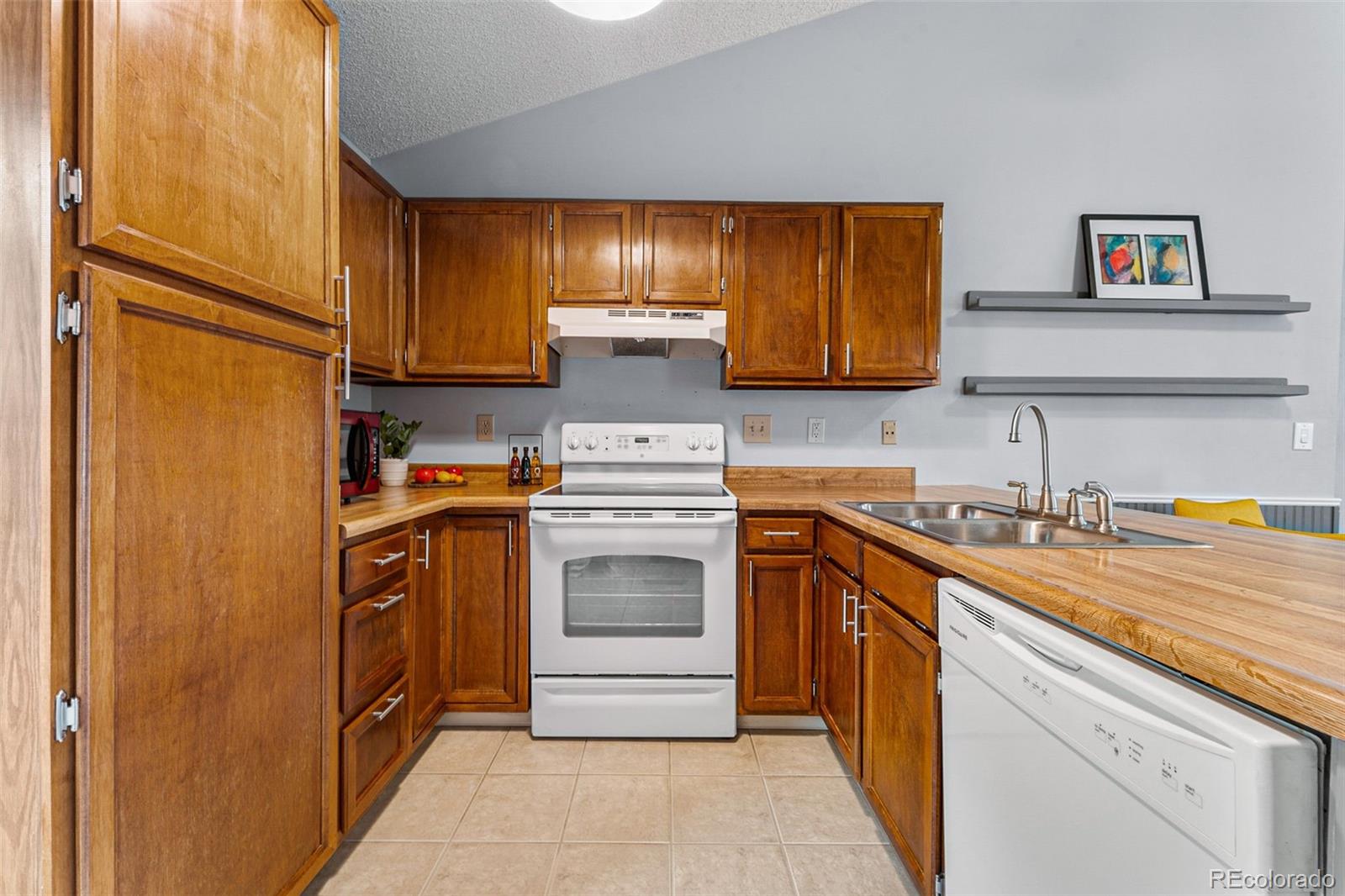 MLS Image #11 for 1644  maitland court,colorado springs, Colorado