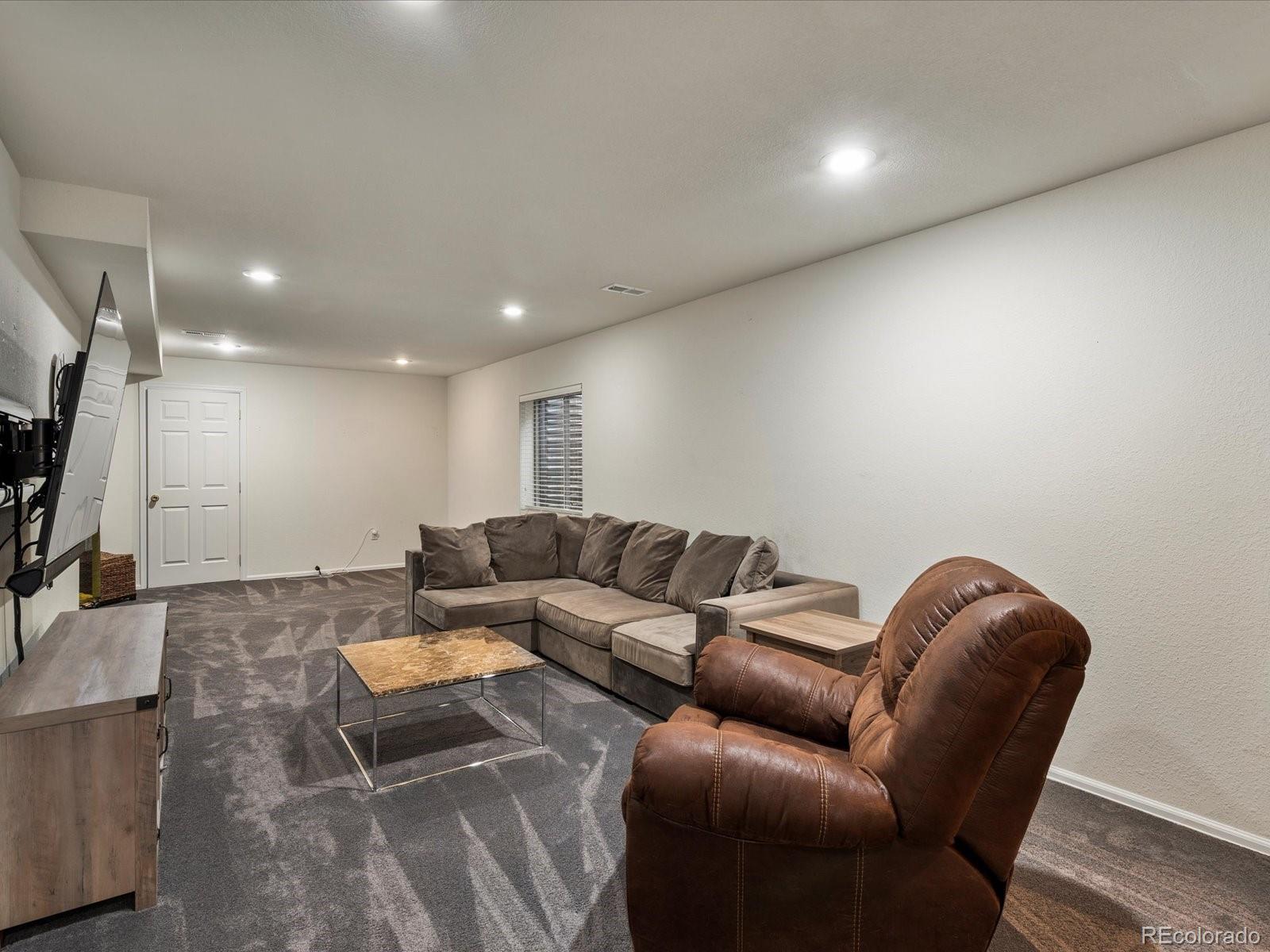 MLS Image #24 for 320 s poplar street,denver, Colorado