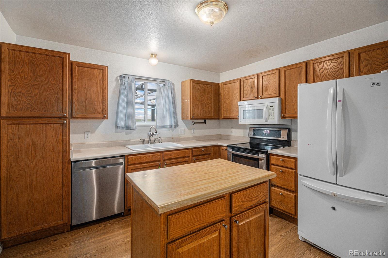 MLS Image #4 for 10756 e 96th place,commerce city, Colorado