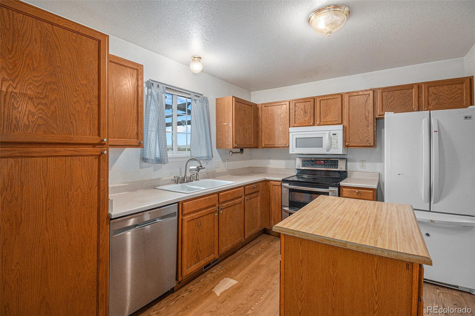 MLS Image #5 for 10756 e 96th place,commerce city, Colorado