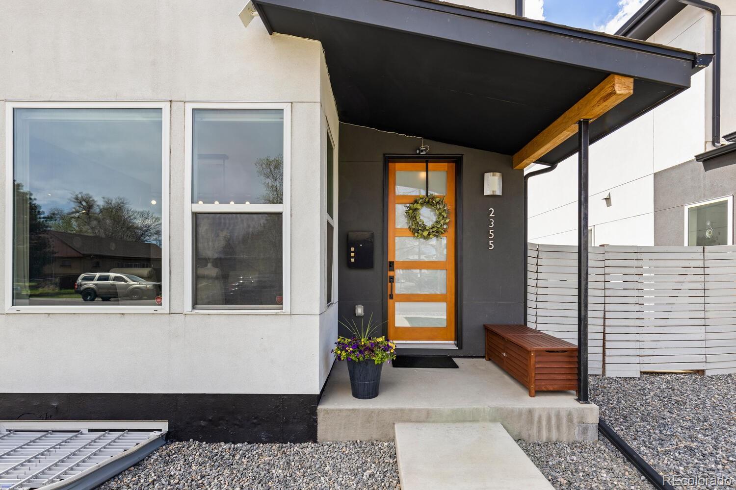 MLS Image #4 for 2355 s cherokee street,denver, Colorado