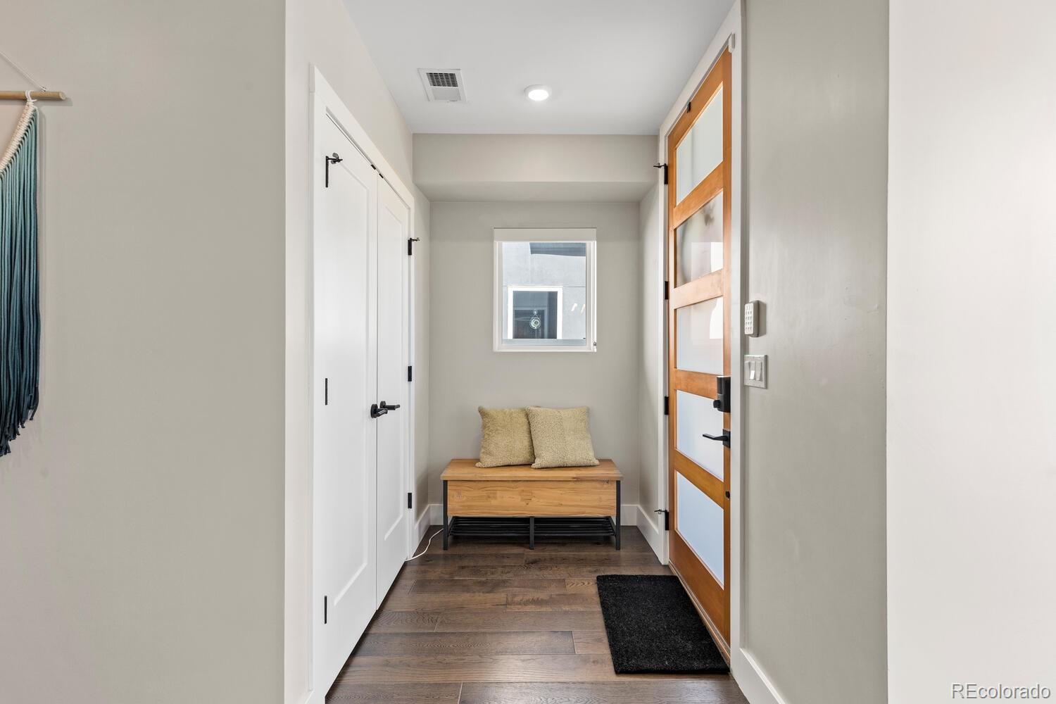 MLS Image #5 for 2355 s cherokee street,denver, Colorado