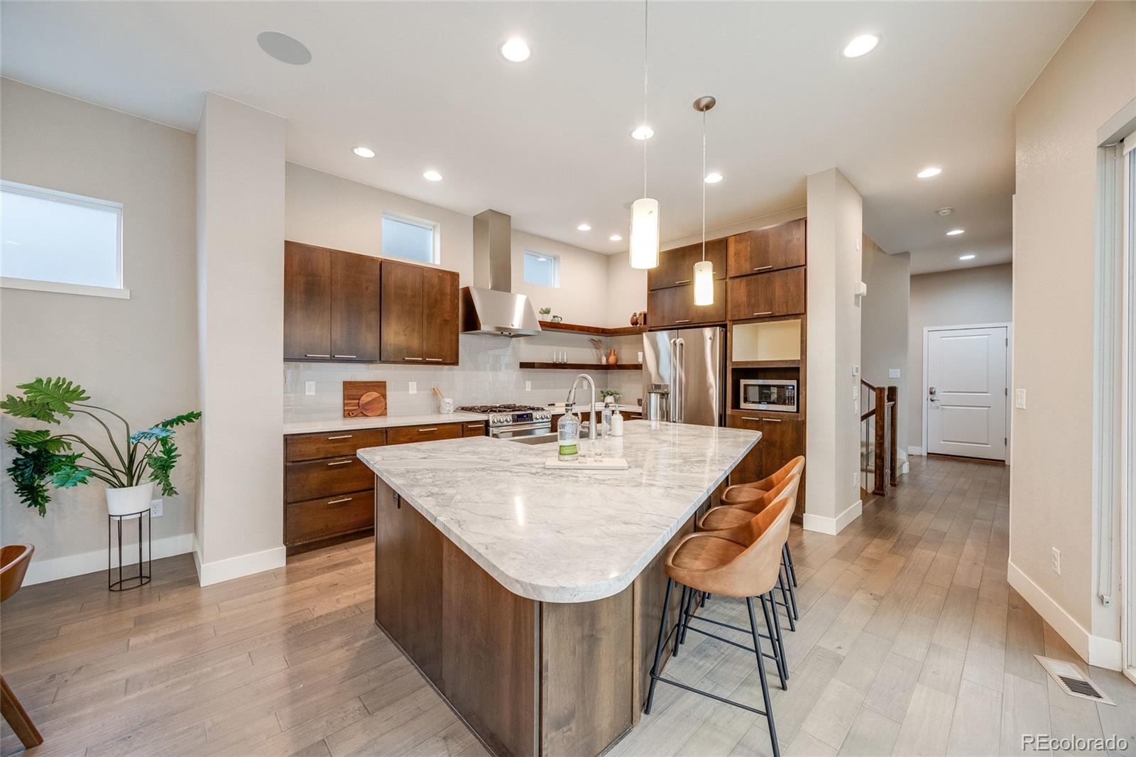 MLS Image #9 for 1985 w 67th place,denver, Colorado