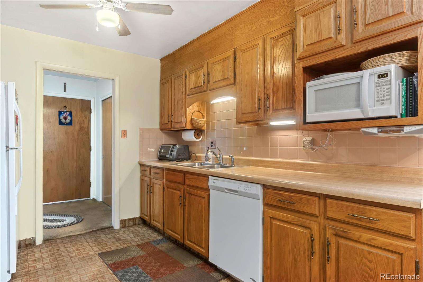 MLS Image #7 for 8471  dawson drive,denver, Colorado