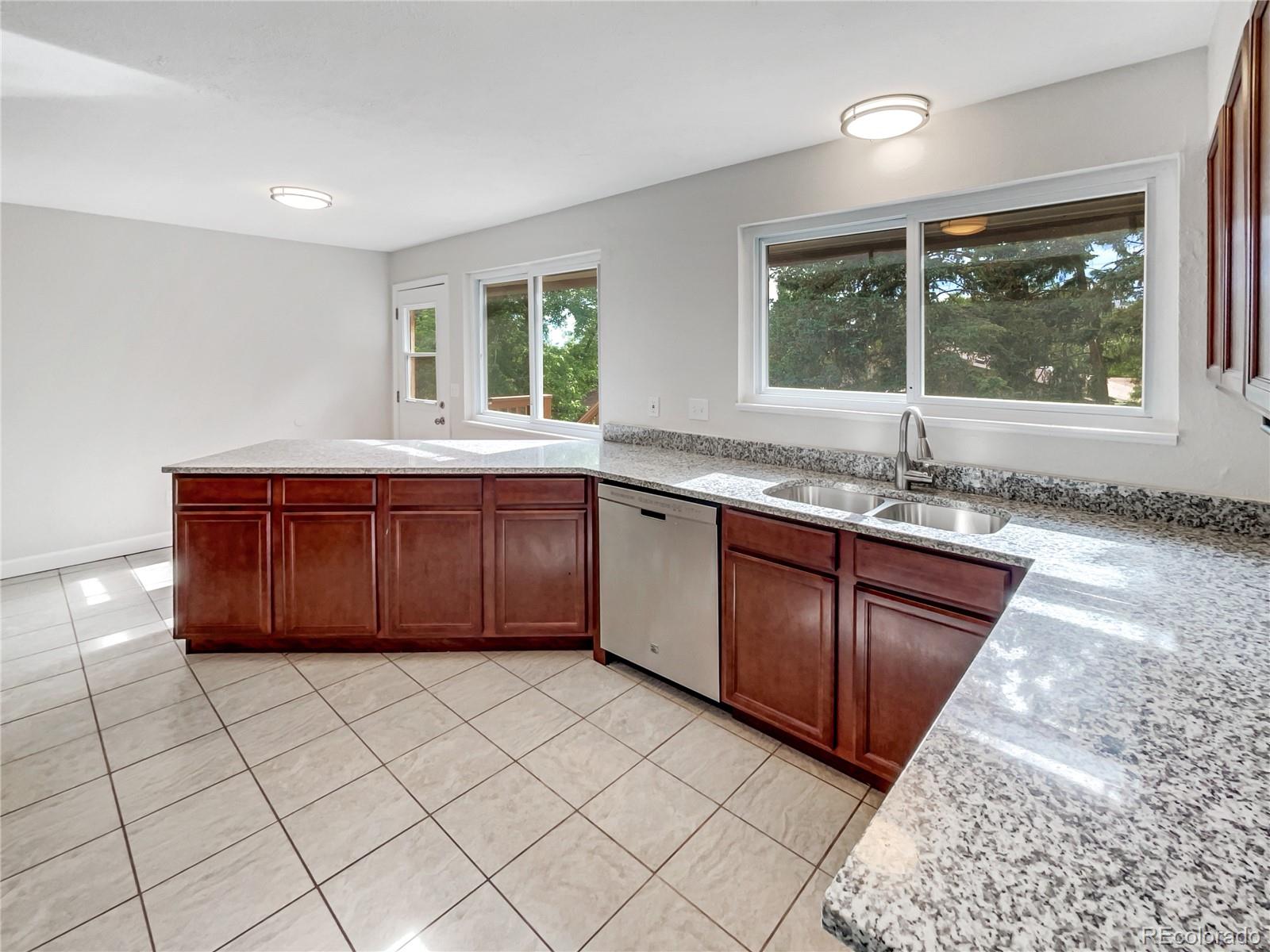 MLS Image #10 for 10898 e harvard drive,aurora, Colorado