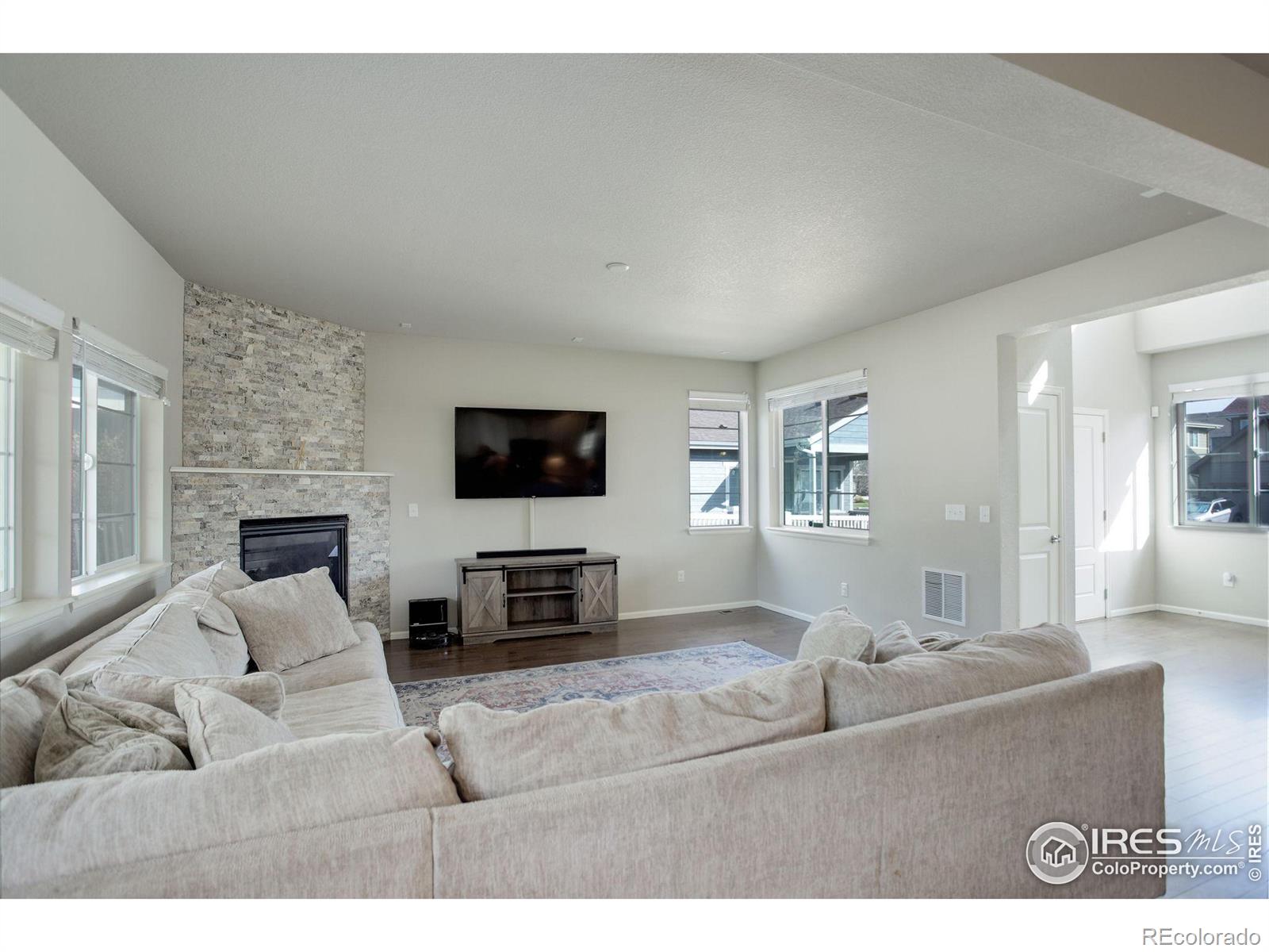 MLS Image #2 for 1329  bluemoon drive,longmont, Colorado