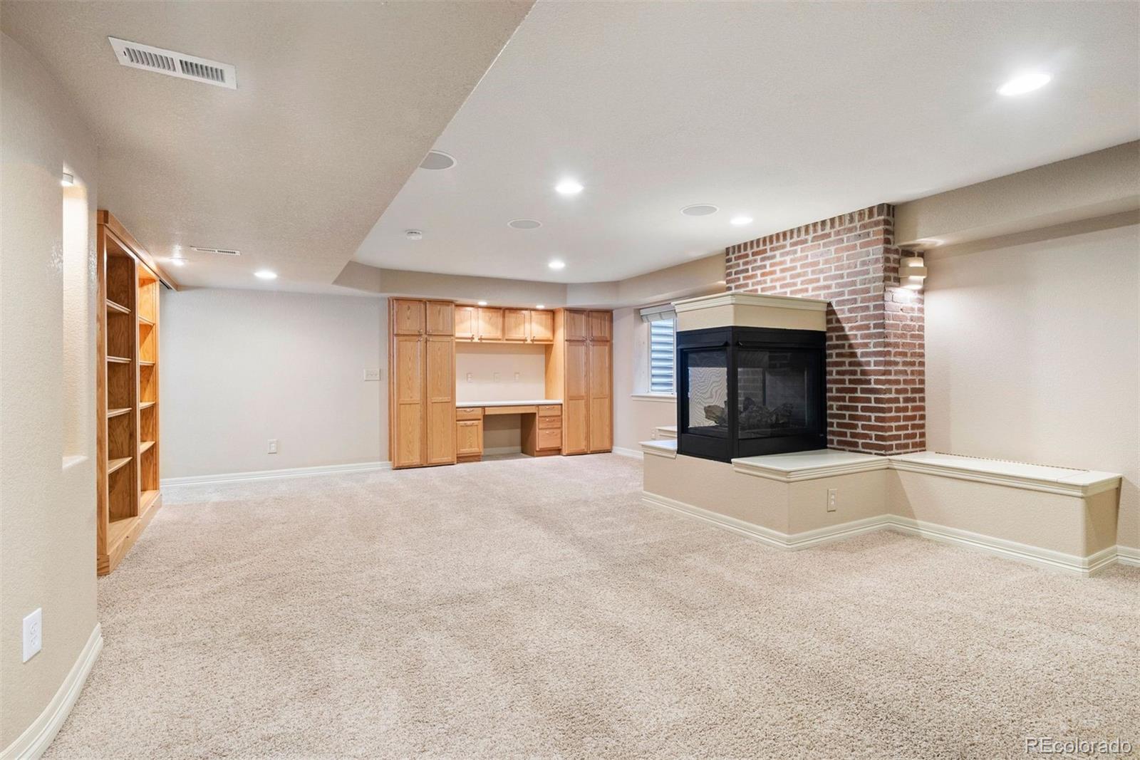 MLS Image #32 for 8259 e 28th place,denver, Colorado