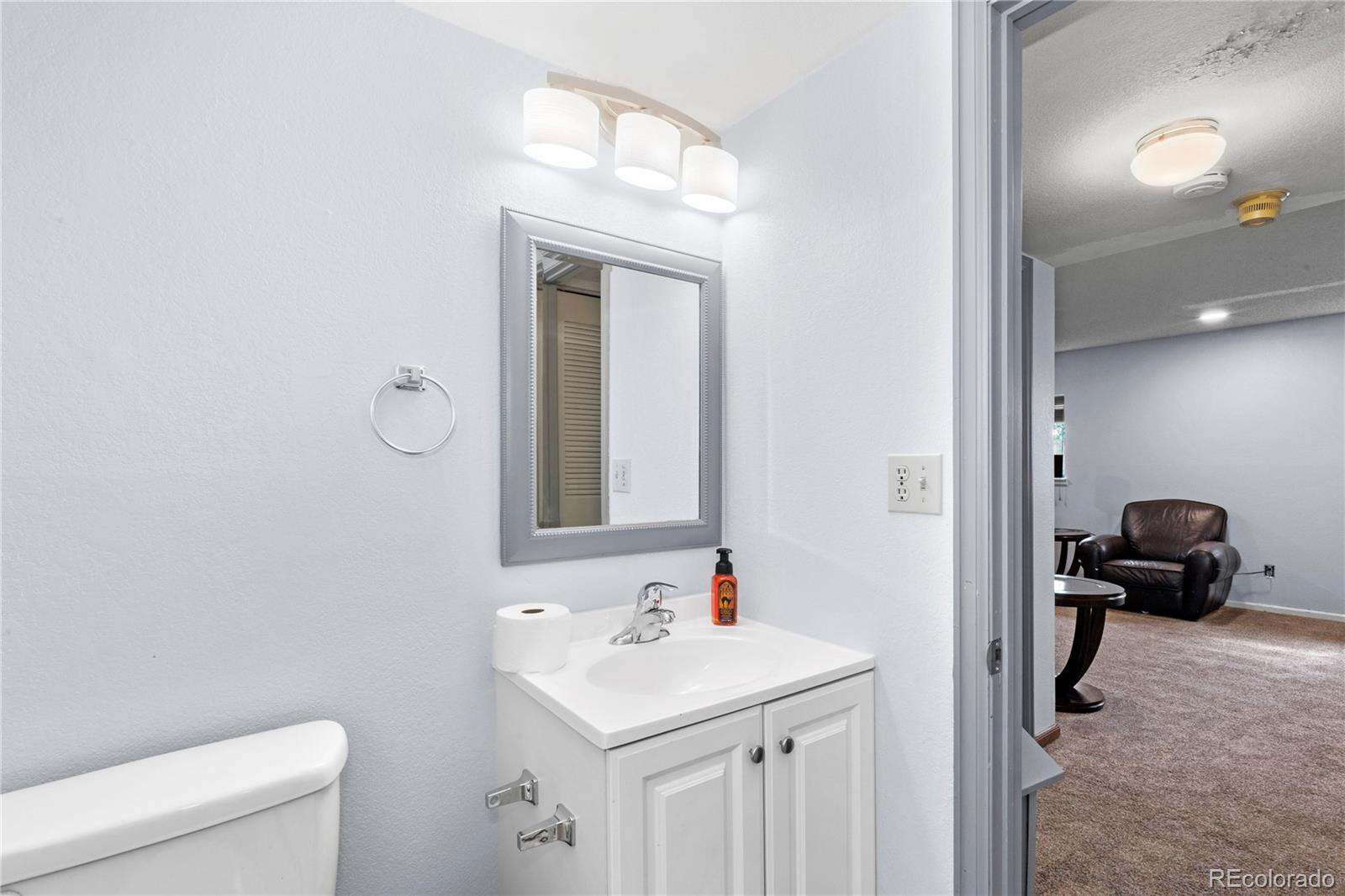 MLS Image #37 for 21563 e powers place,centennial, Colorado