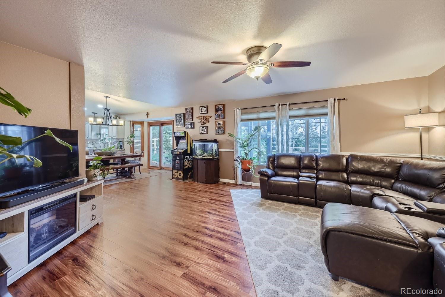 MLS Image #11 for 9790  fox den drive,littleton, Colorado