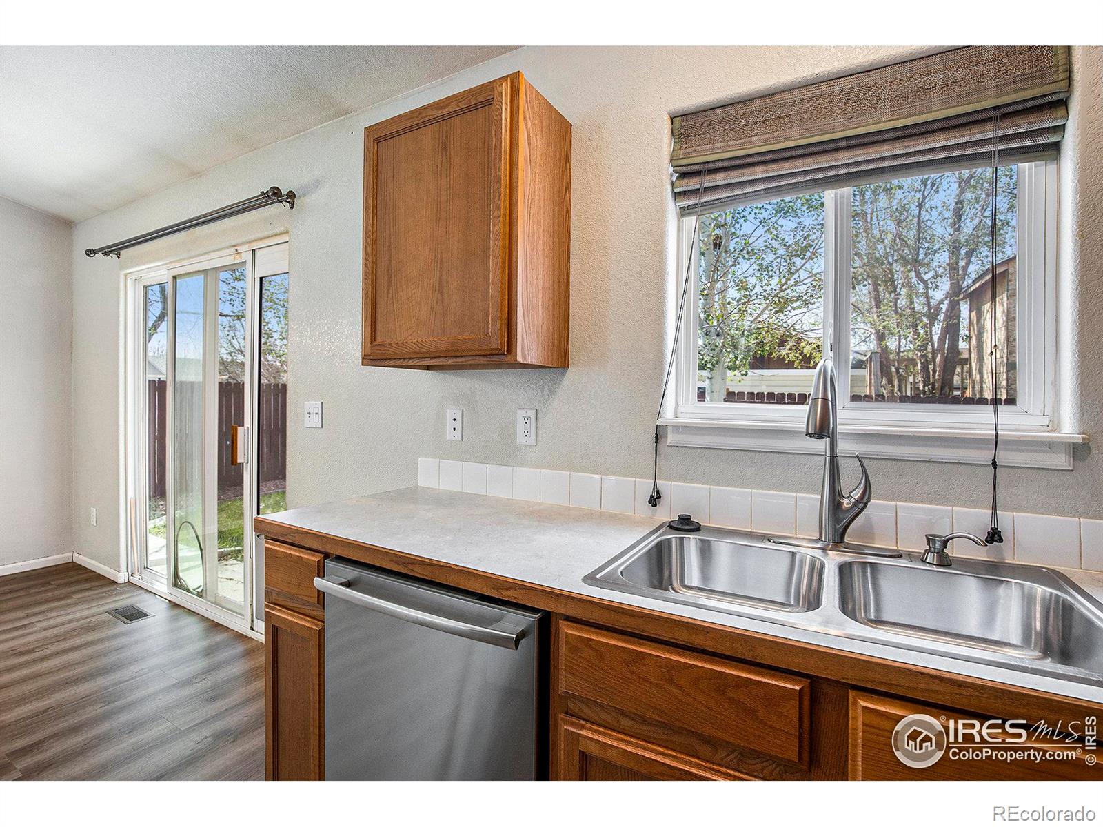 MLS Image #6 for 824 e 20th street lane,greeley, Colorado