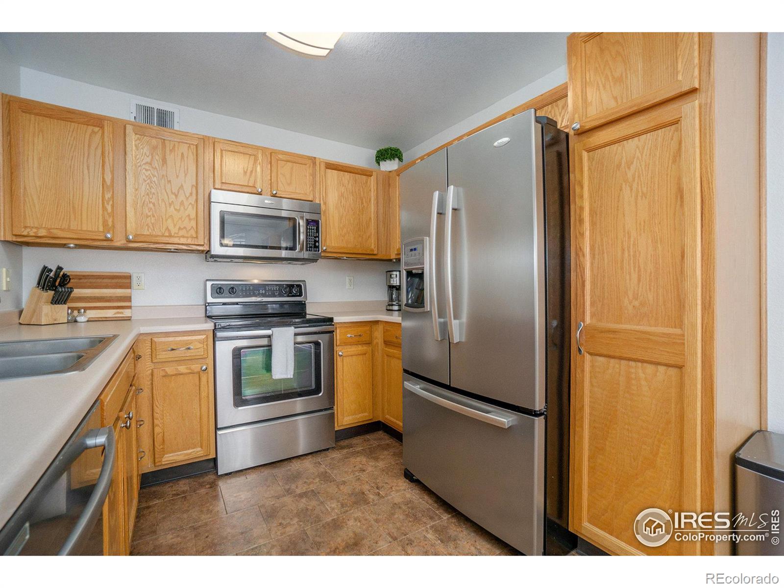 MLS Image #12 for 3002 w elizabeth street,fort collins, Colorado