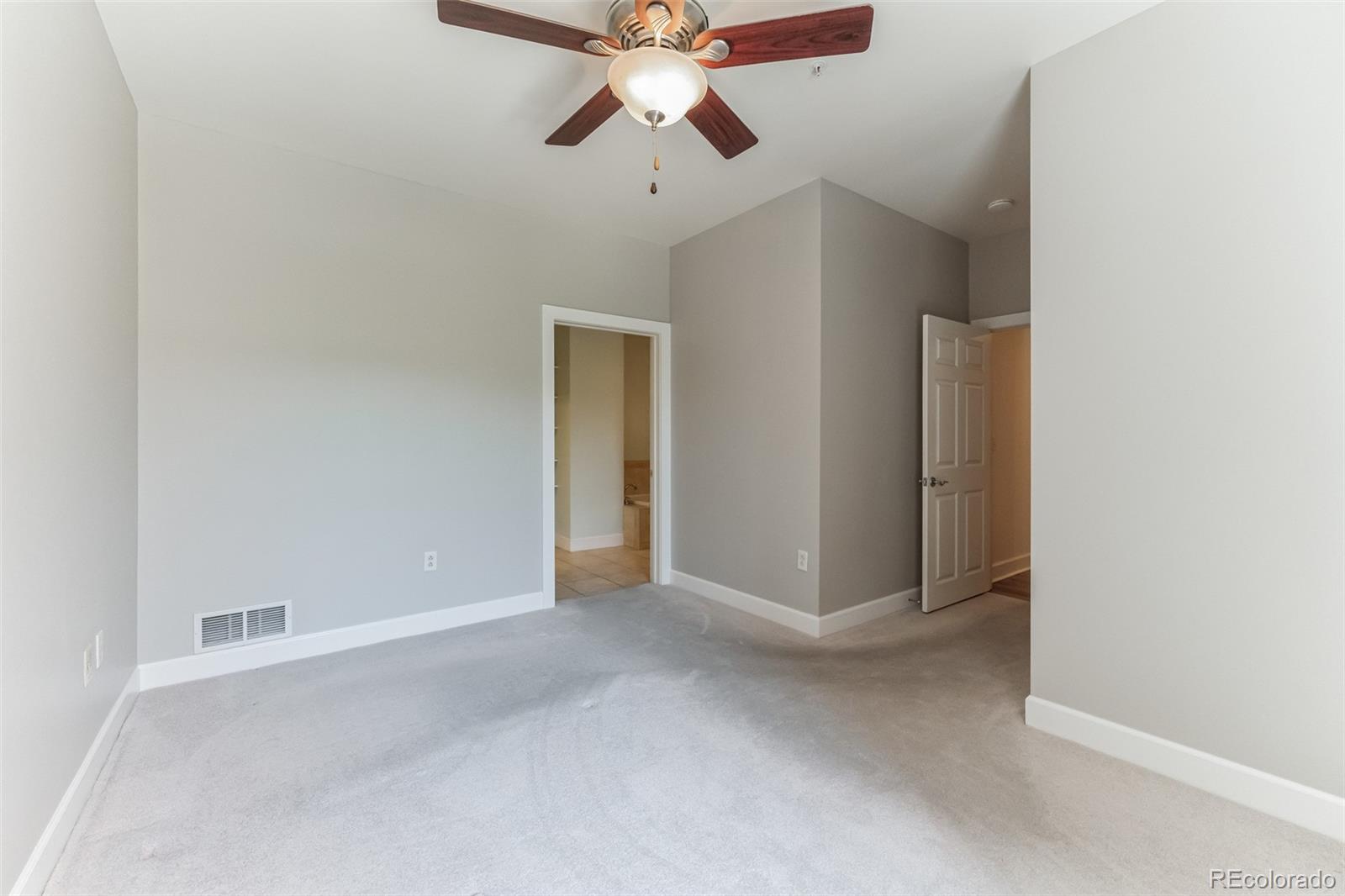 MLS Image #24 for 1631 n emerson street 205,denver, Colorado