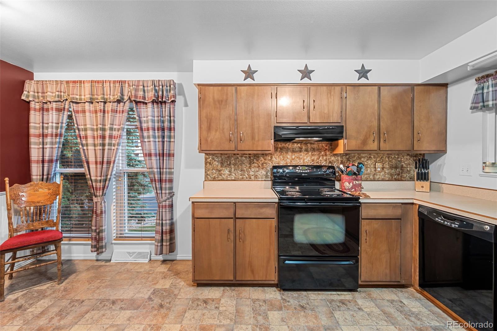 MLS Image #14 for 1300 s foothill drive,lakewood, Colorado