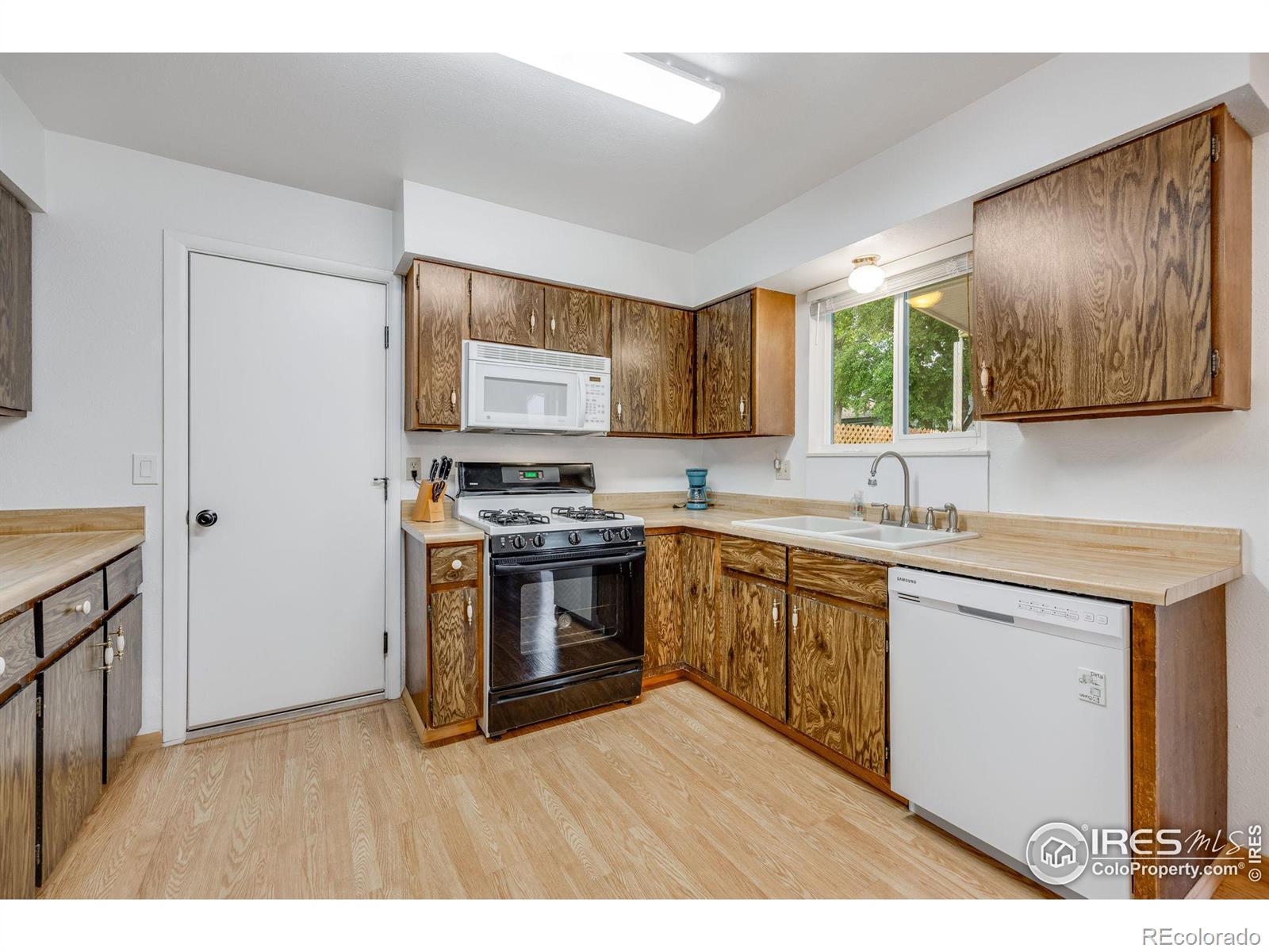 MLS Image #9 for 2127 s custer avenue,loveland, Colorado