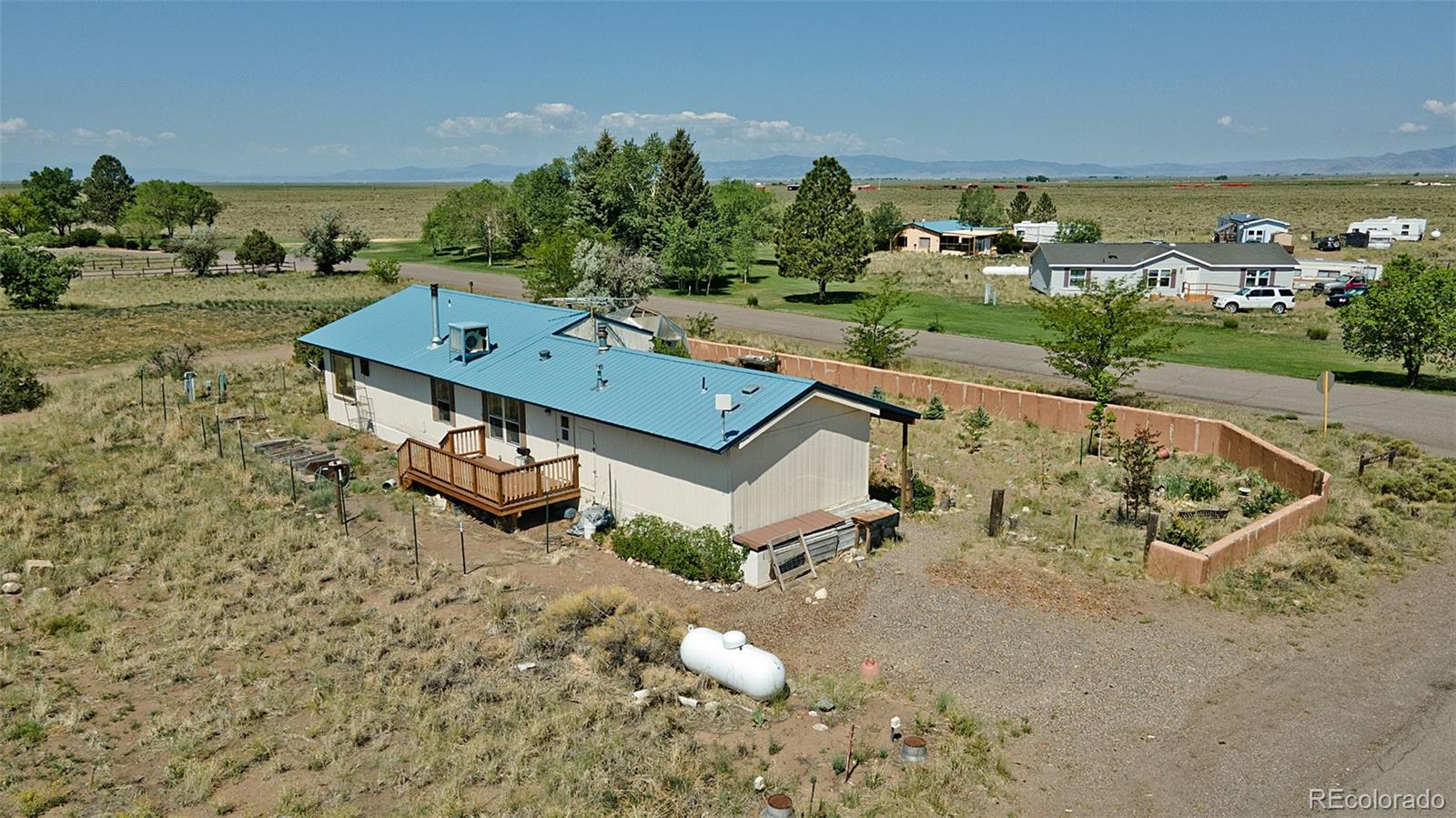 MLS Image #2 for 318  palisade court,crestone, Colorado