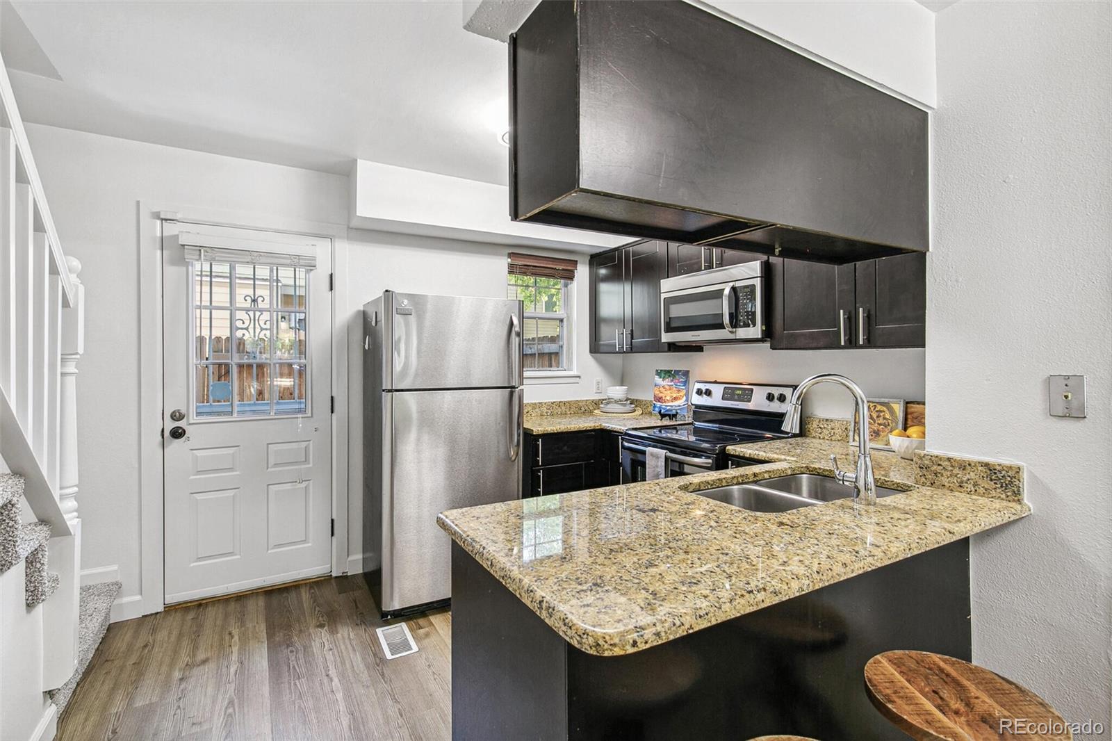 MLS Image #9 for 1811 s quebec way,denver, Colorado