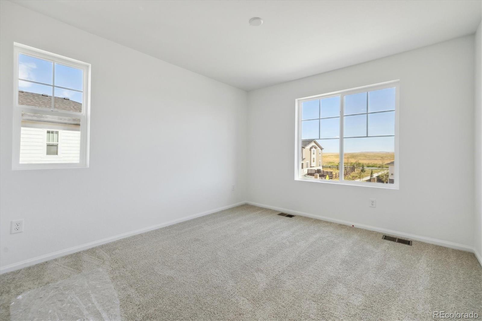 MLS Image #12 for 27665 e byers place,aurora, Colorado