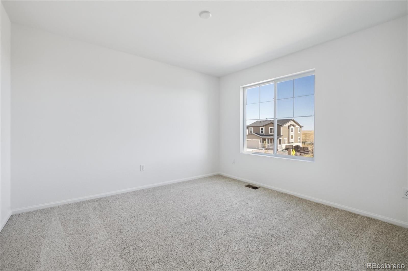 MLS Image #15 for 27665 e byers place,aurora, Colorado