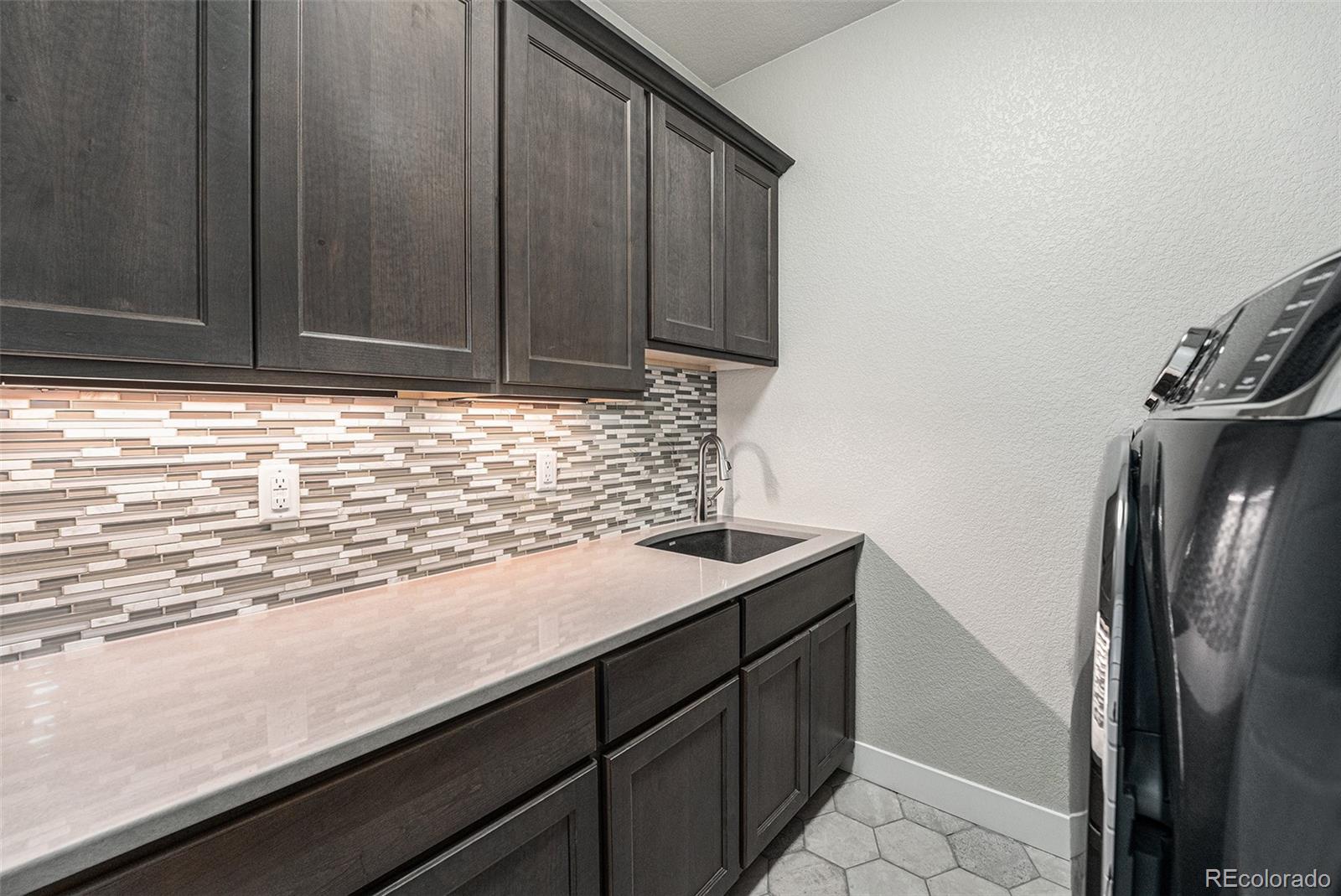 MLS Image #12 for 19236 w 87th lane,arvada, Colorado