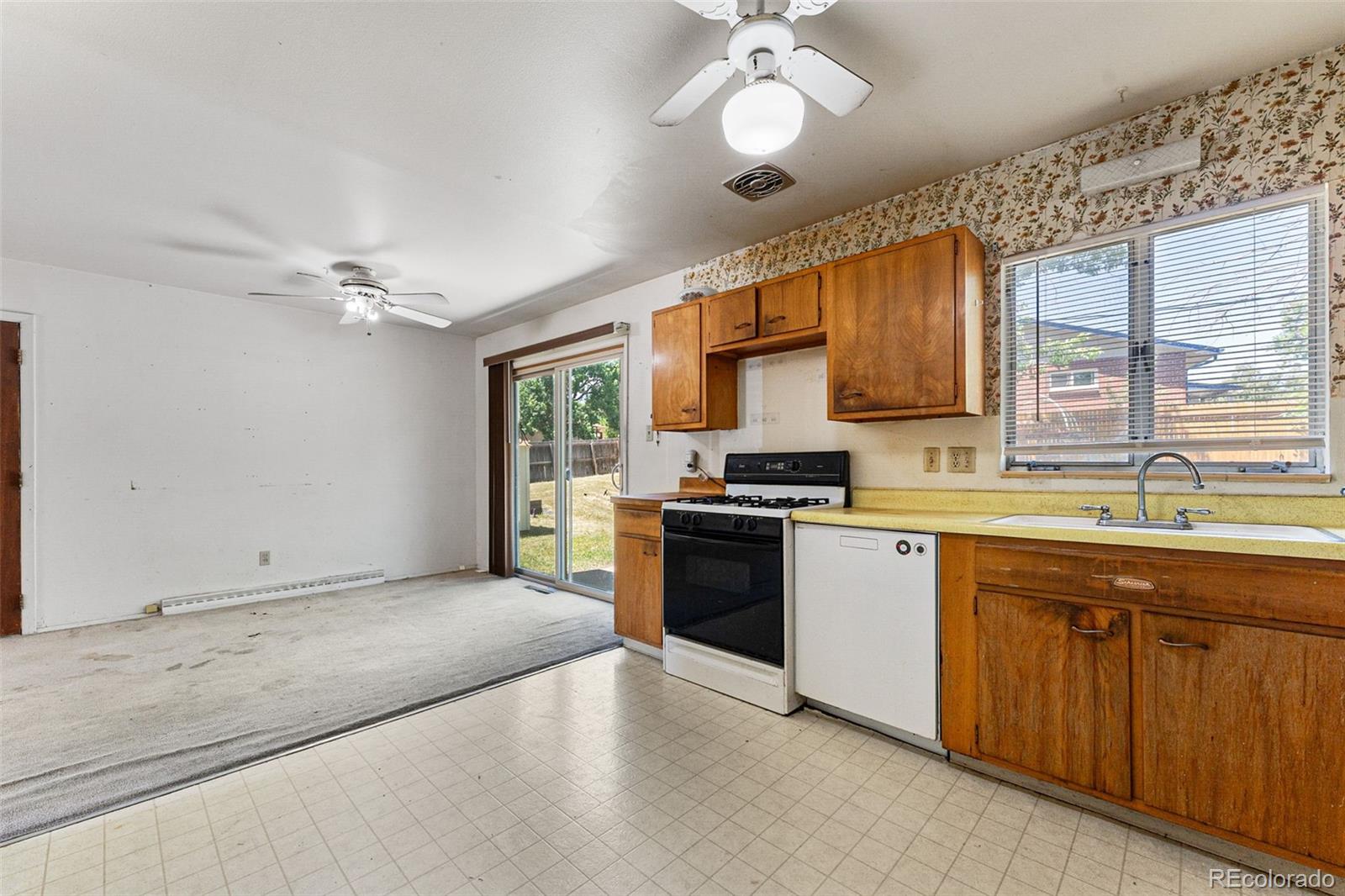 MLS Image #14 for 793 s union boulevard,lakewood, Colorado