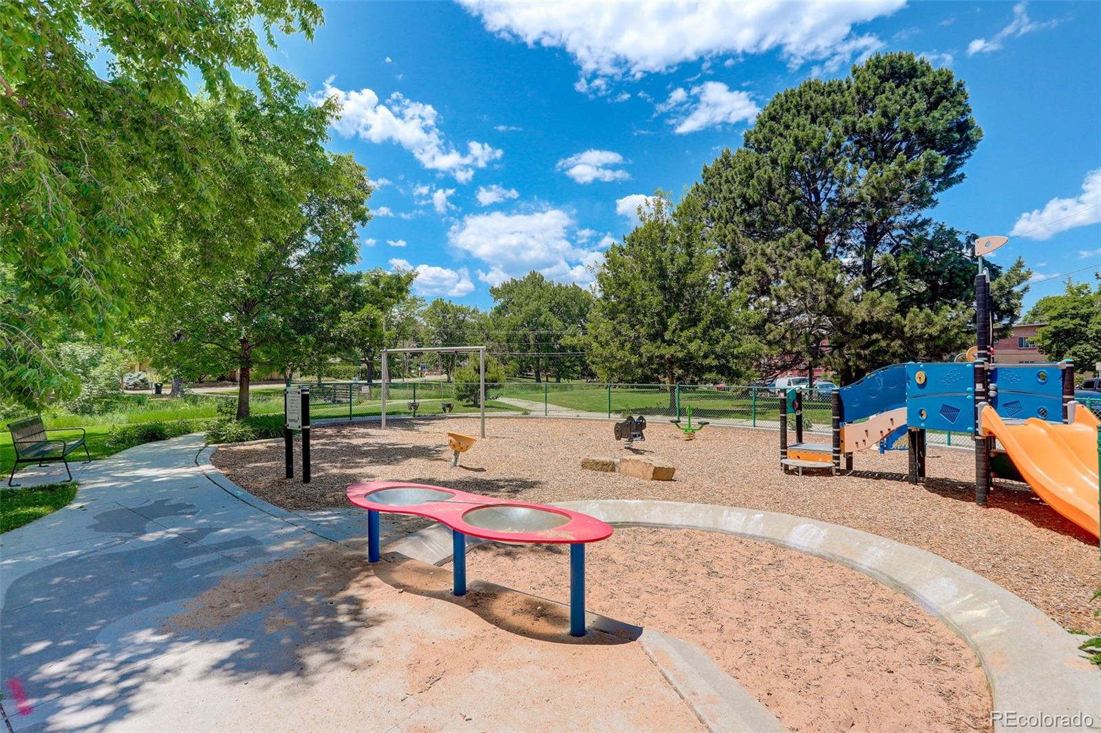 MLS Image #18 for 2500 s york street,denver, Colorado