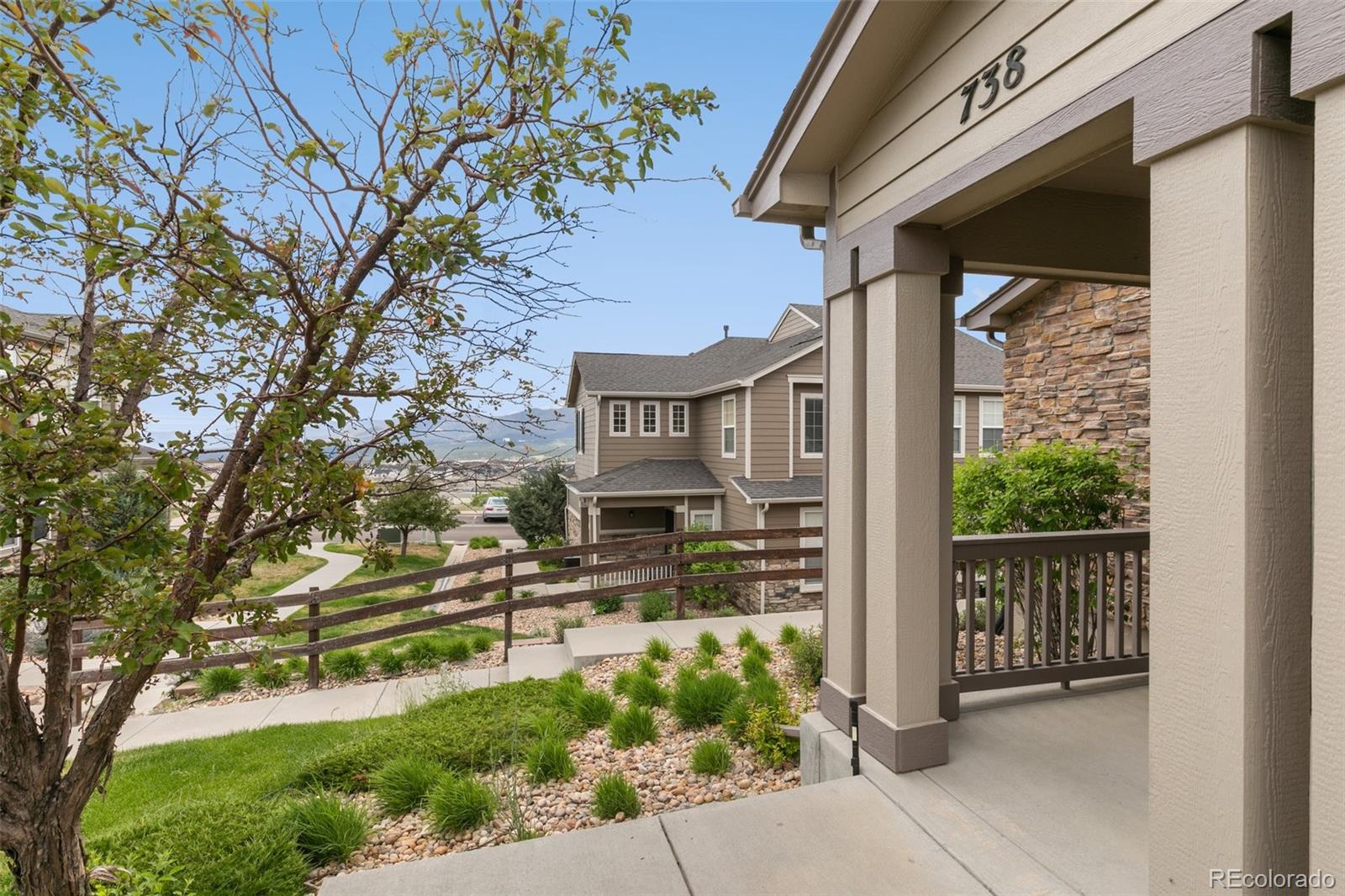 MLS Image #1 for 738  vista verde heights,monument, Colorado