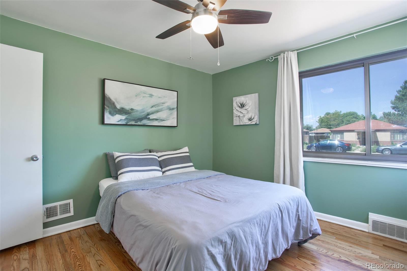 MLS Image #11 for 2230  roslyn street,denver, Colorado