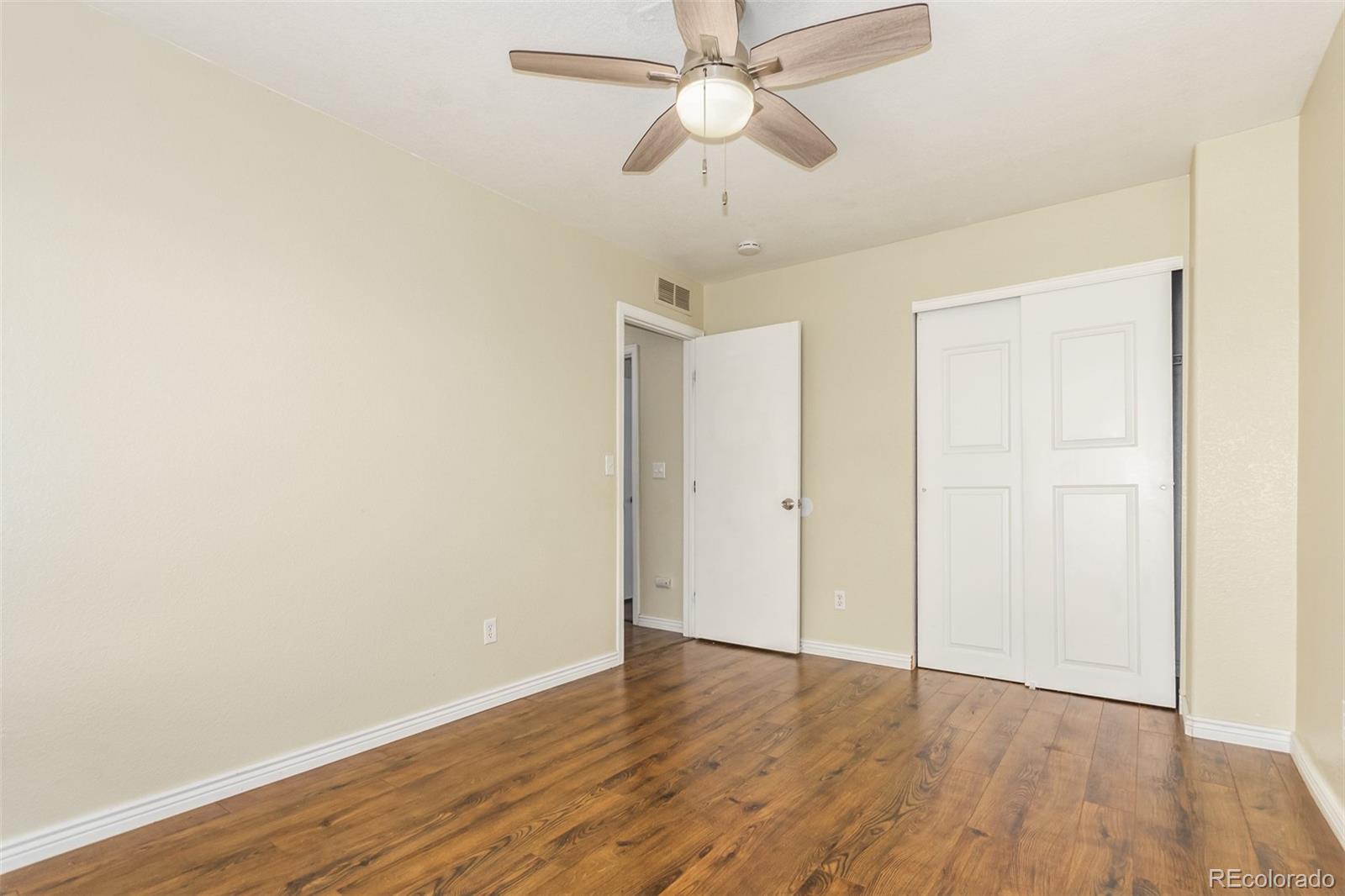 MLS Image #23 for 21426 e 55th place,denver, Colorado