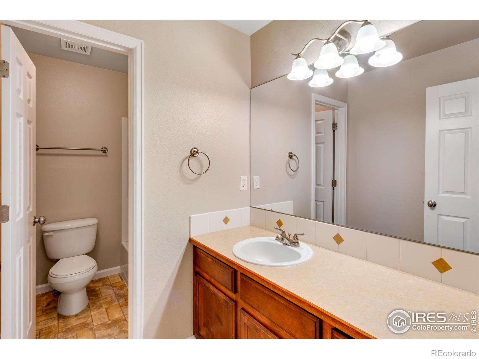 MLS Image #14 for 3332  apple blossom way,evans, Colorado