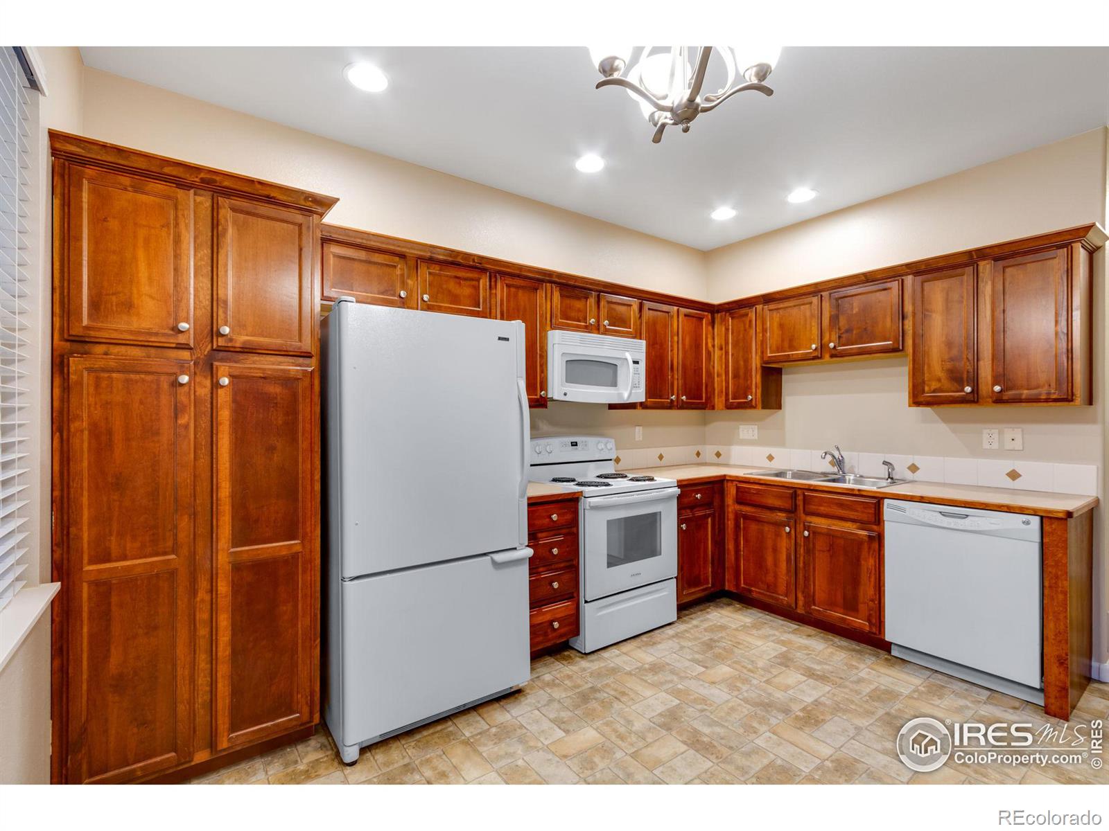 MLS Image #7 for 3332  apple blossom way,evans, Colorado