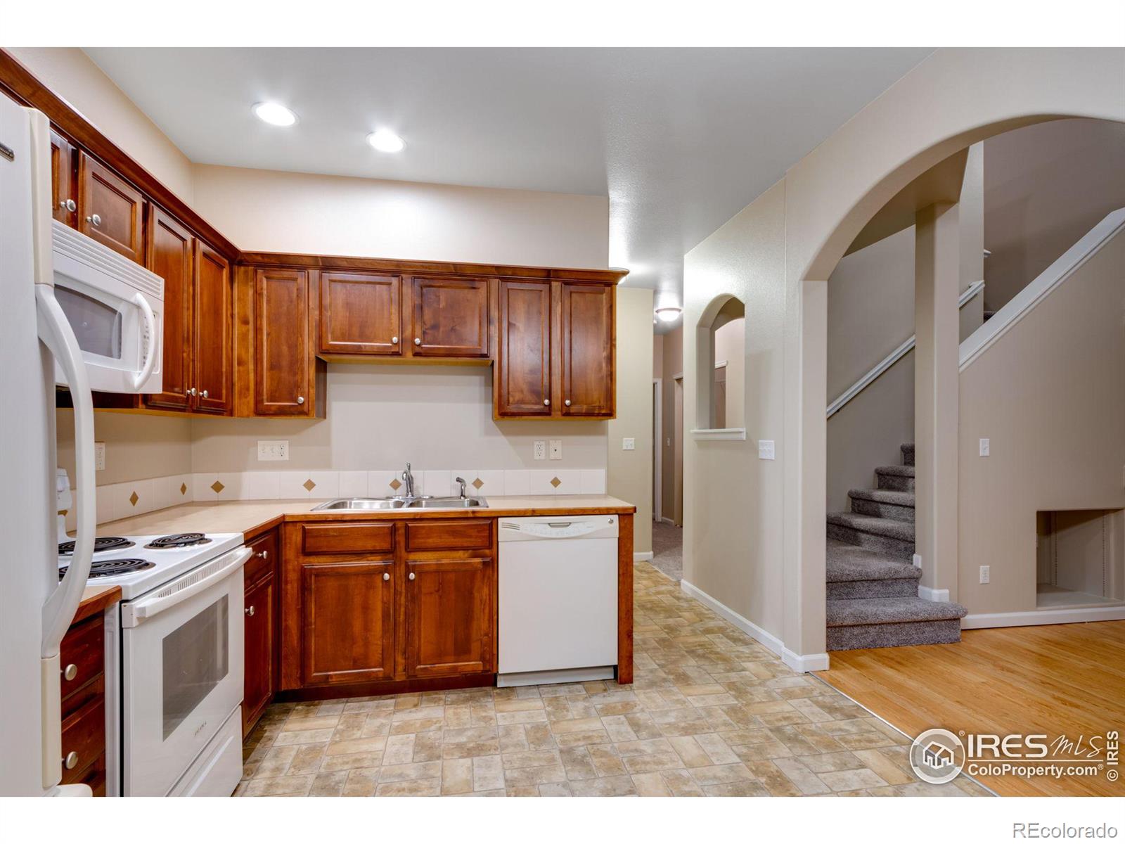 MLS Image #8 for 3332  apple blossom way,evans, Colorado