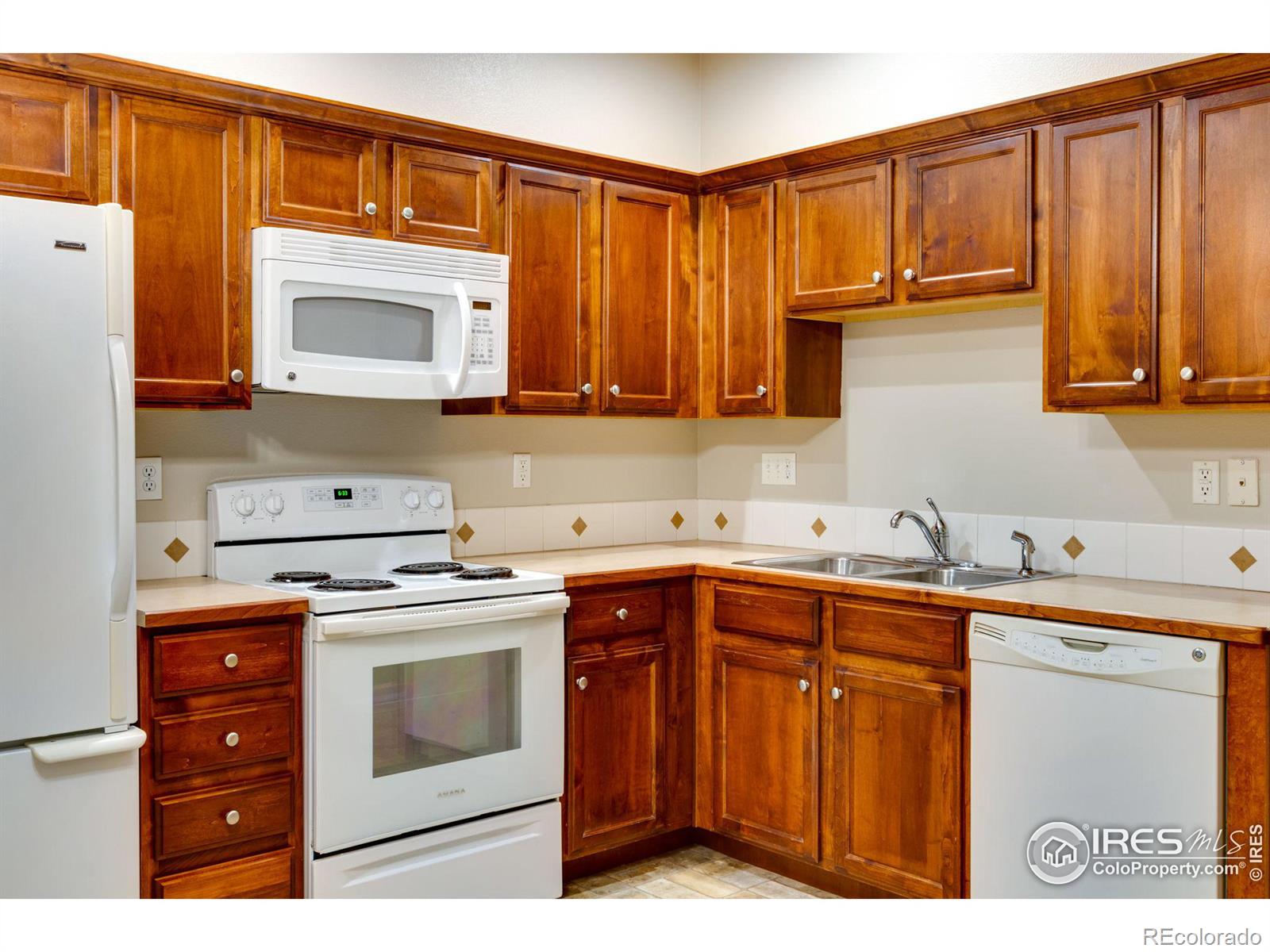 MLS Image #9 for 3332  apple blossom way,evans, Colorado