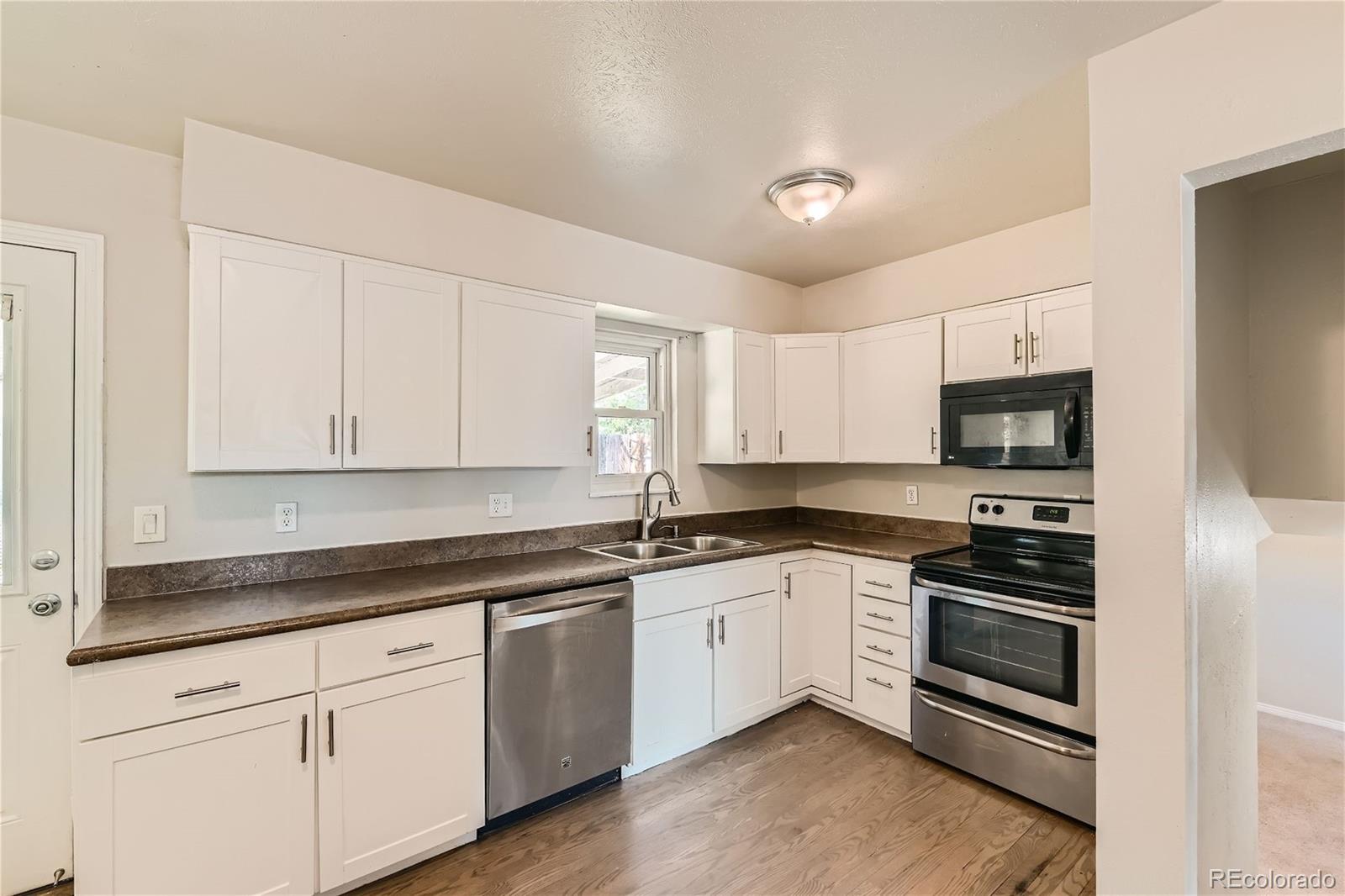 MLS Image #2 for 15958 e 18th place,aurora, Colorado