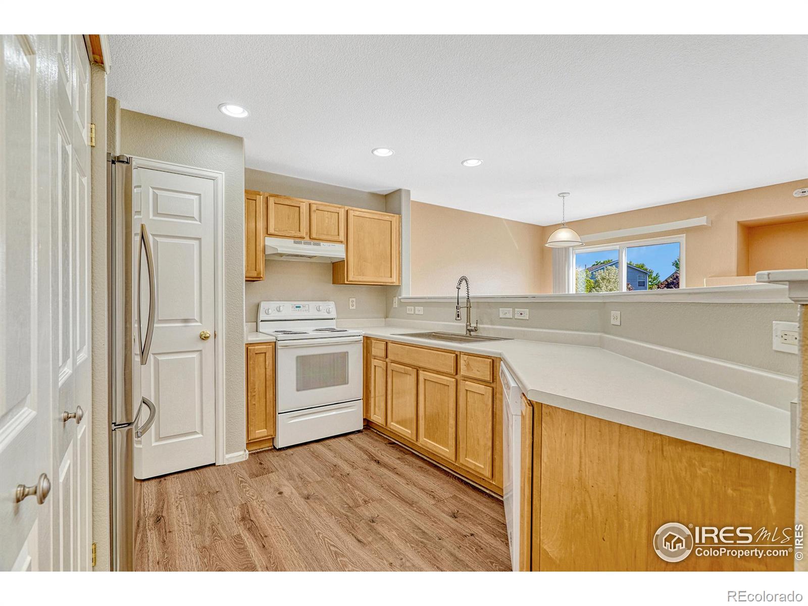 MLS Image #11 for 4017  three bridges court,loveland, Colorado