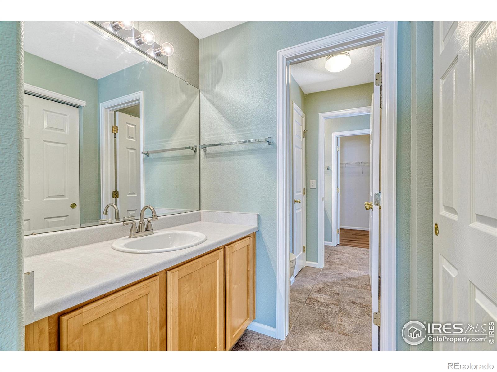 MLS Image #18 for 4017  three bridges court,loveland, Colorado