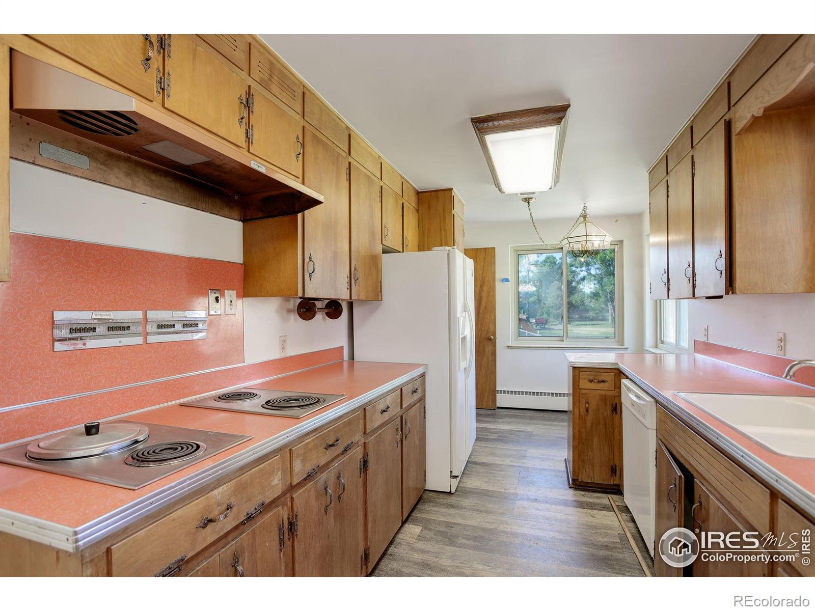 MLS Image #8 for 5423  field court,arvada, Colorado