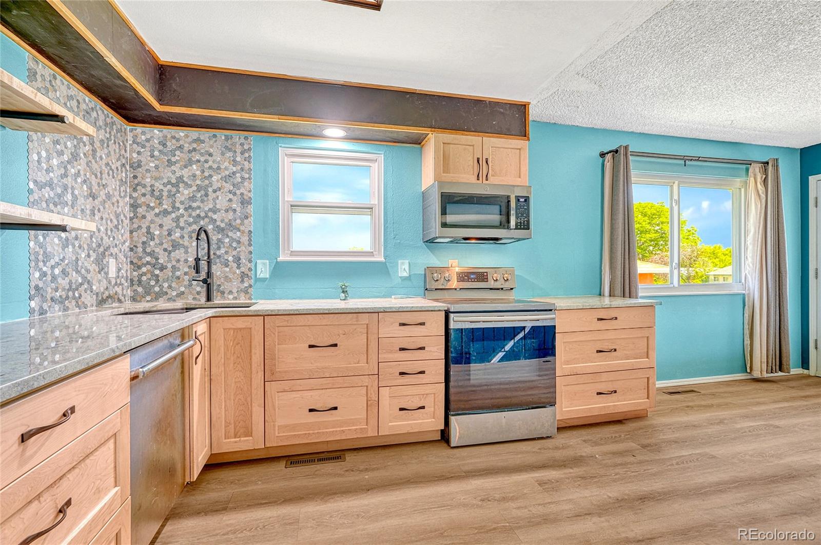 MLS Image #4 for 2044  crystal court,loveland, Colorado