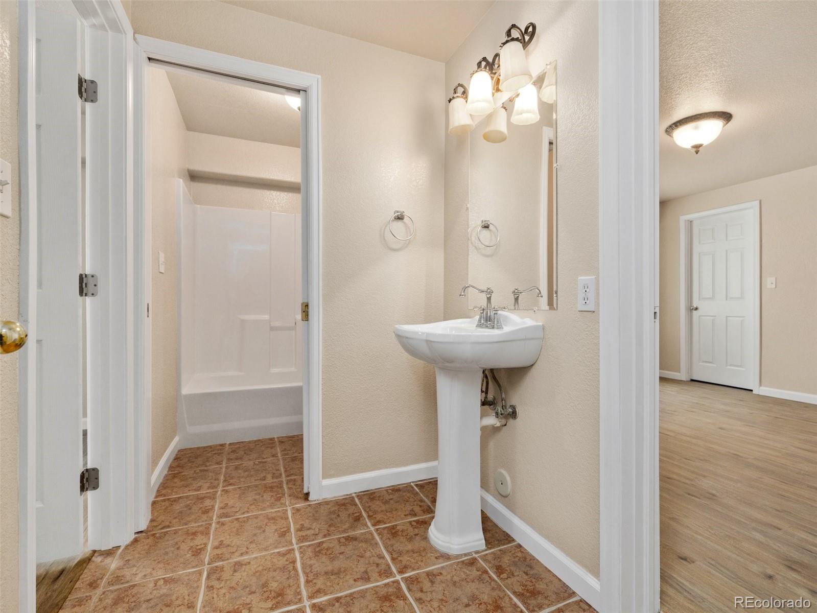 MLS Image #10 for 4805  pearcrest court,pueblo, Colorado