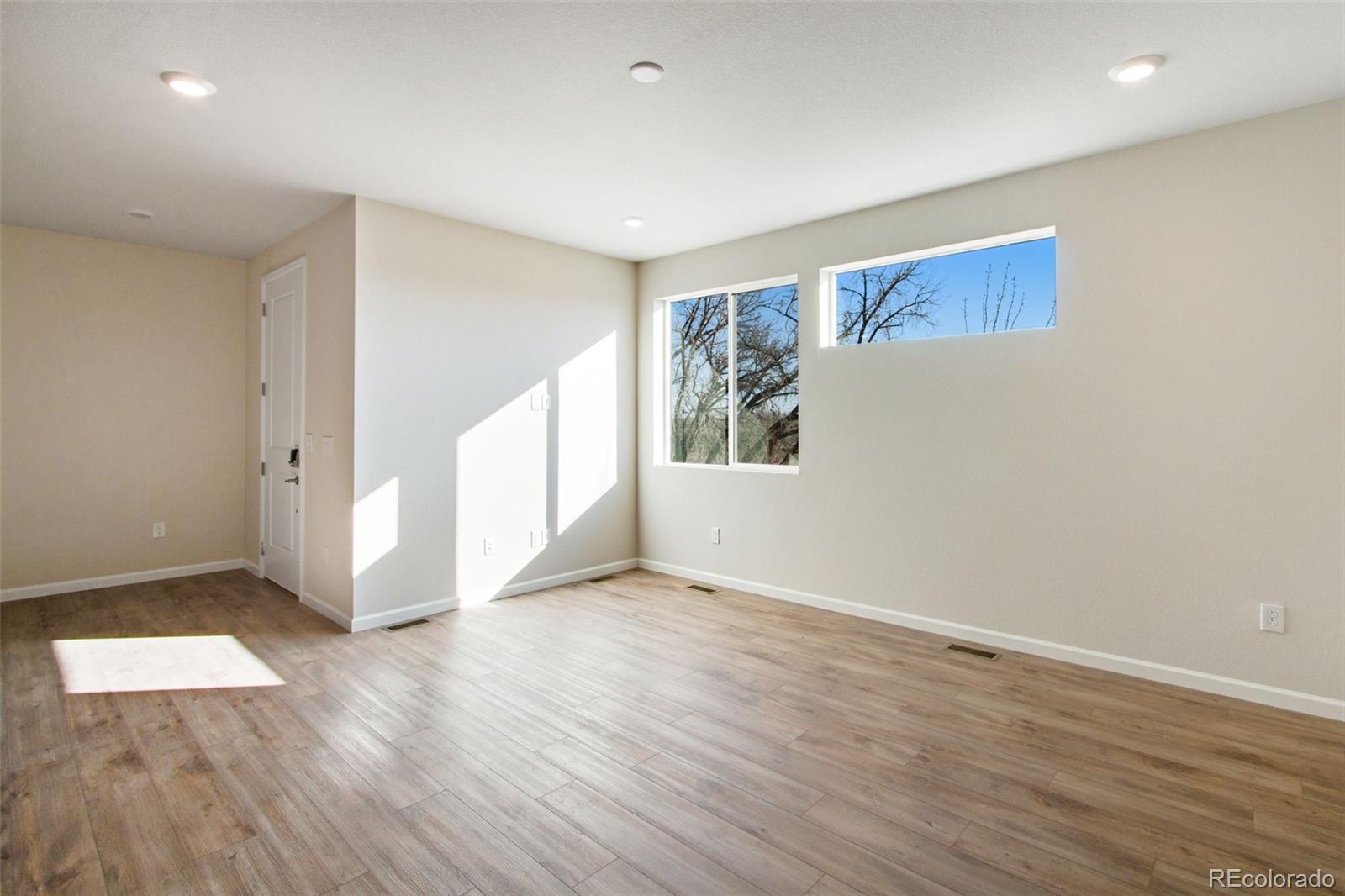 MLS Image #12 for 1580 e 3rd avenue,longmont, Colorado