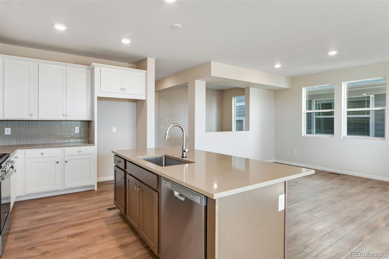 MLS Image #13 for 1580 e 3rd avenue,longmont, Colorado