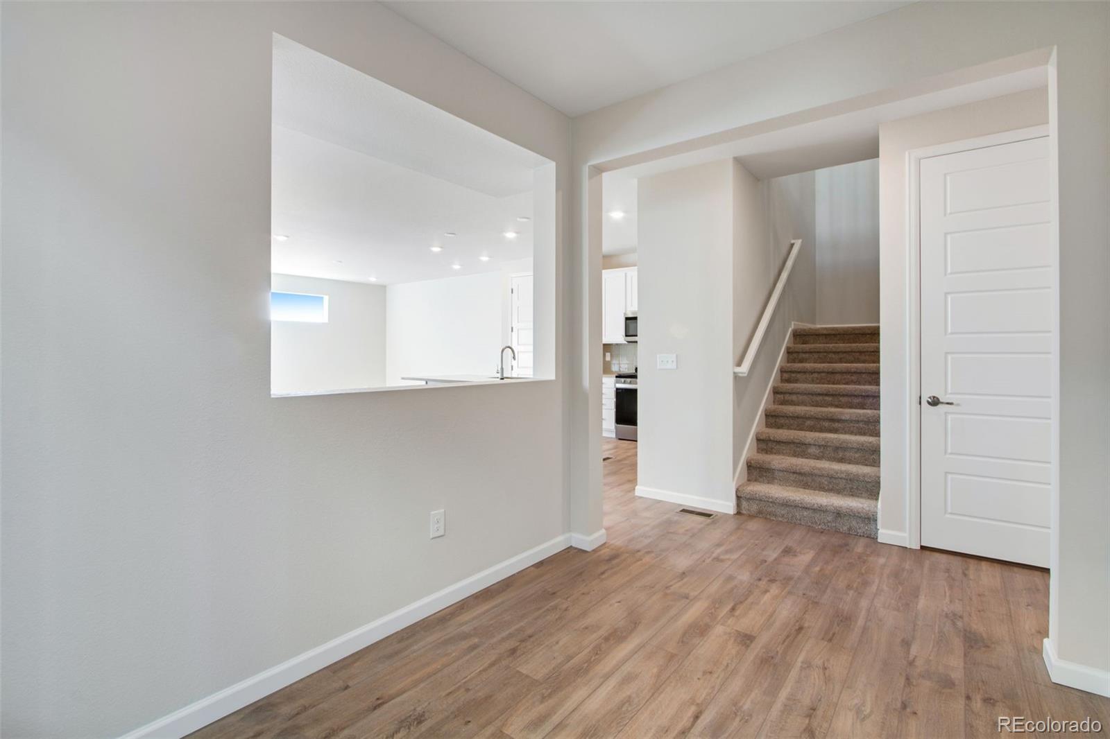 MLS Image #19 for 1580 e 3rd avenue,longmont, Colorado