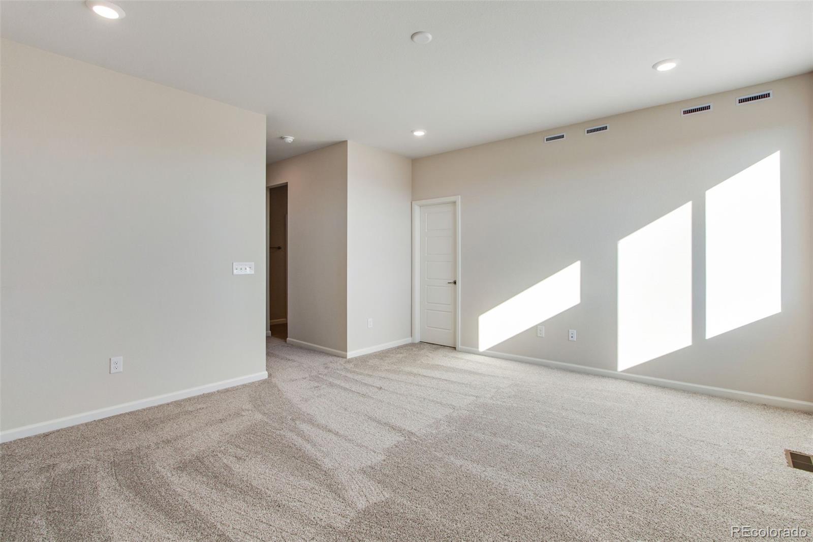 MLS Image #25 for 1580 e 3rd avenue,longmont, Colorado