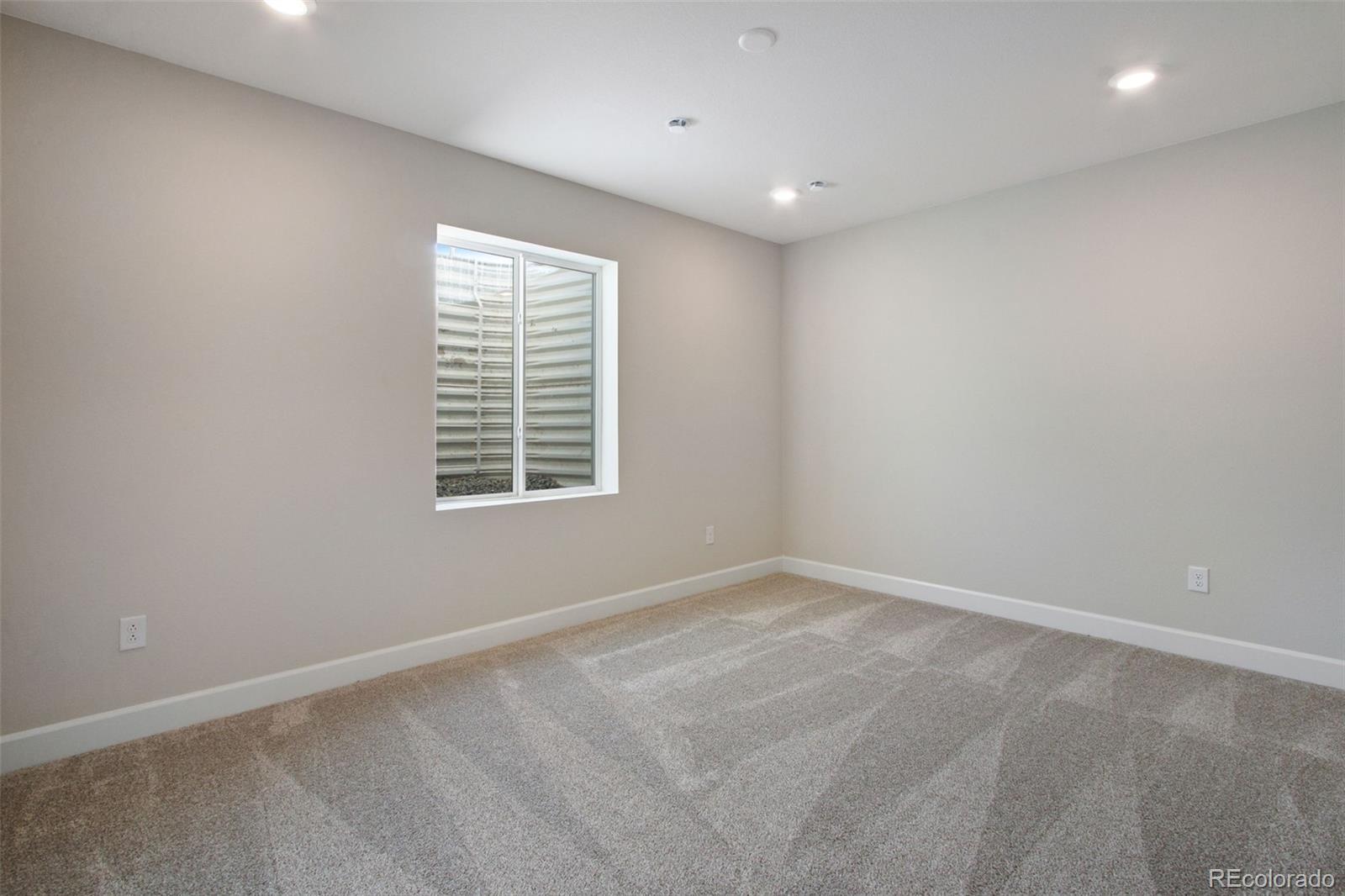 MLS Image #38 for 1580 e 3rd avenue,longmont, Colorado