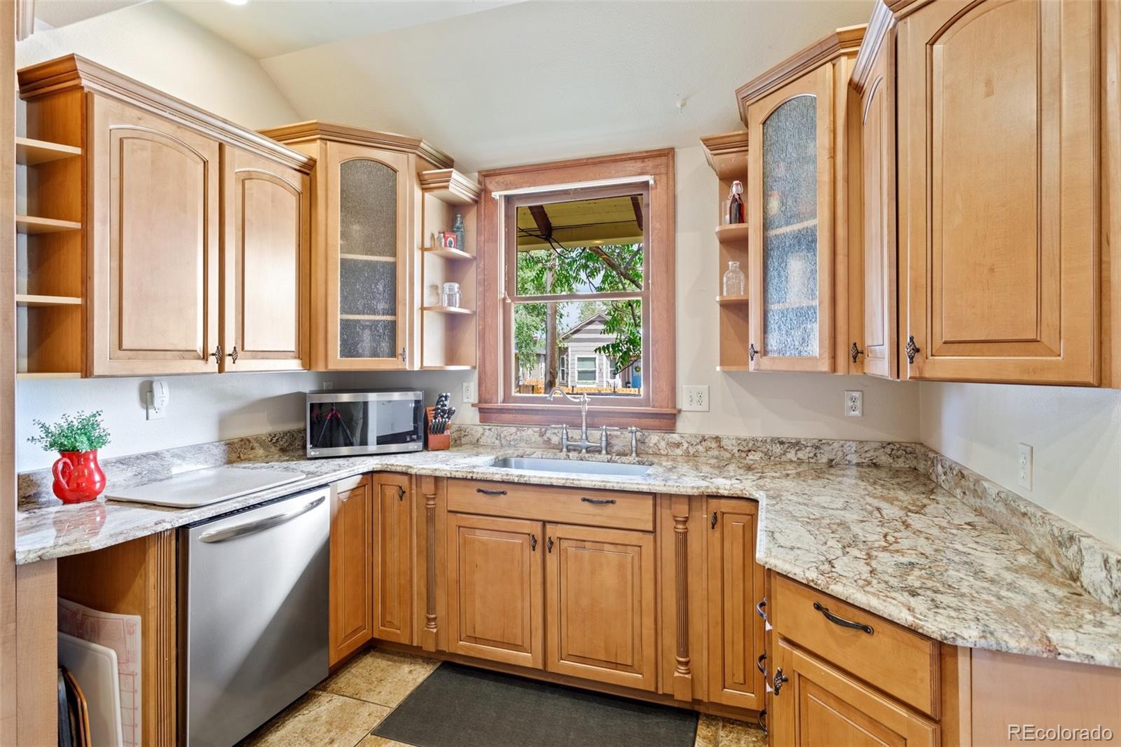 MLS Image #14 for 704 w cucharras street,colorado springs, Colorado