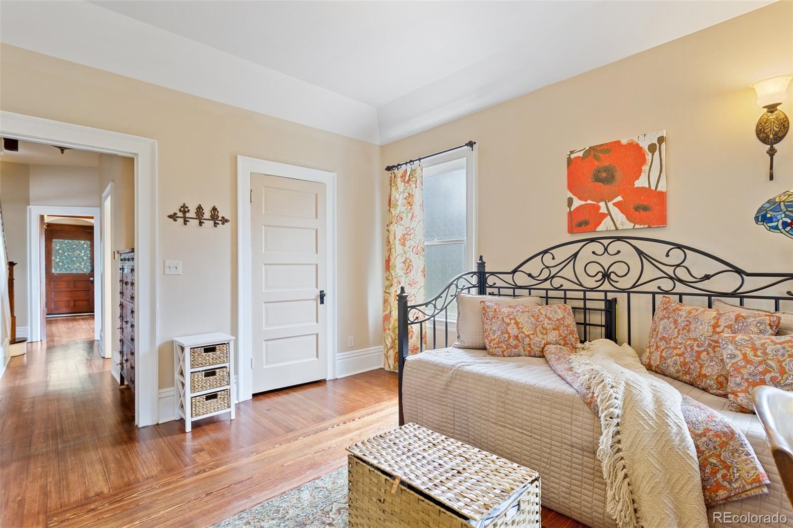 MLS Image #18 for 704 w cucharras street,colorado springs, Colorado